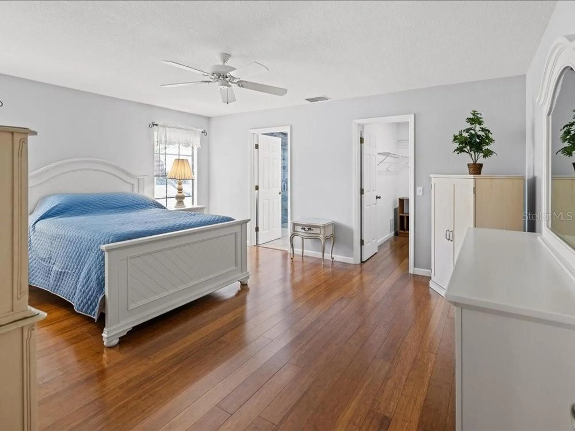 Property Slideshow image 25 of 51 | 502 wekiva river ct 127, Englewood, FL, 34223