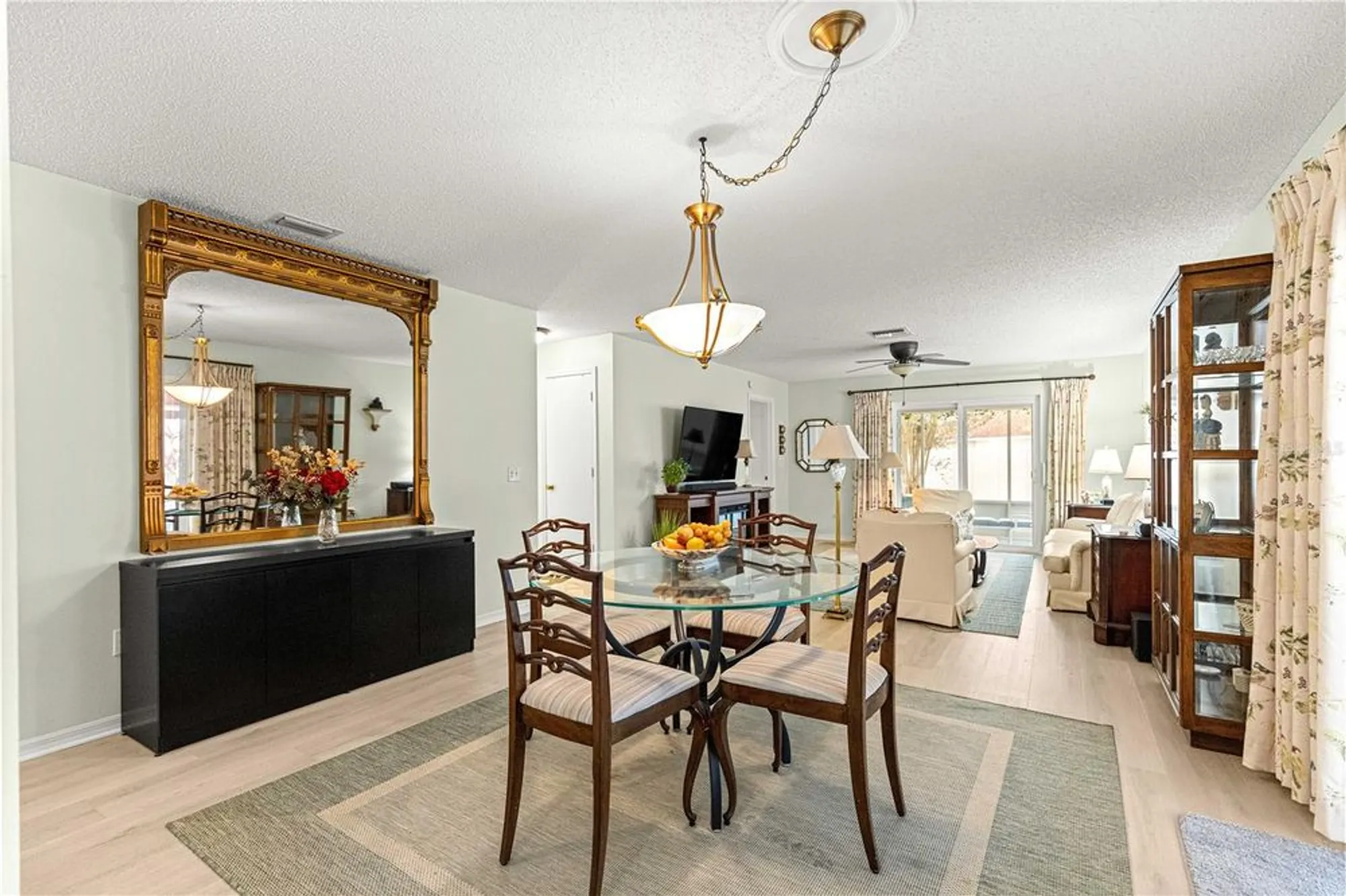 Property Slideshow image 10 of 31 | 729 hernandez dr, The Villages, FL, 32159