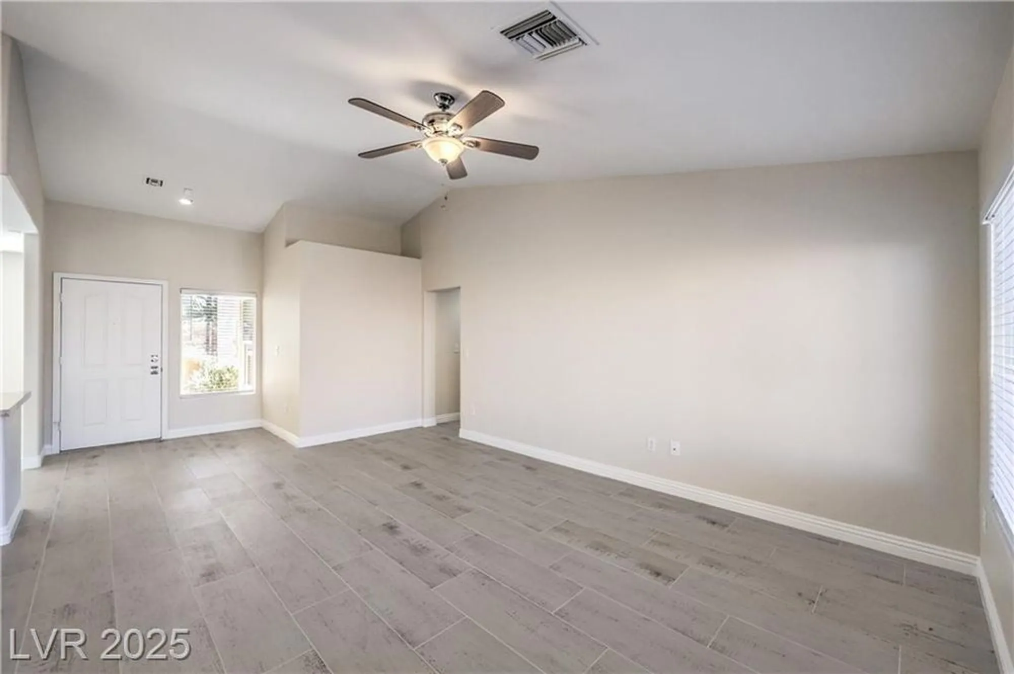 Property Slideshow image 8 of 57 | 10004 heyfield dr, Las Vegas, NV, 89134