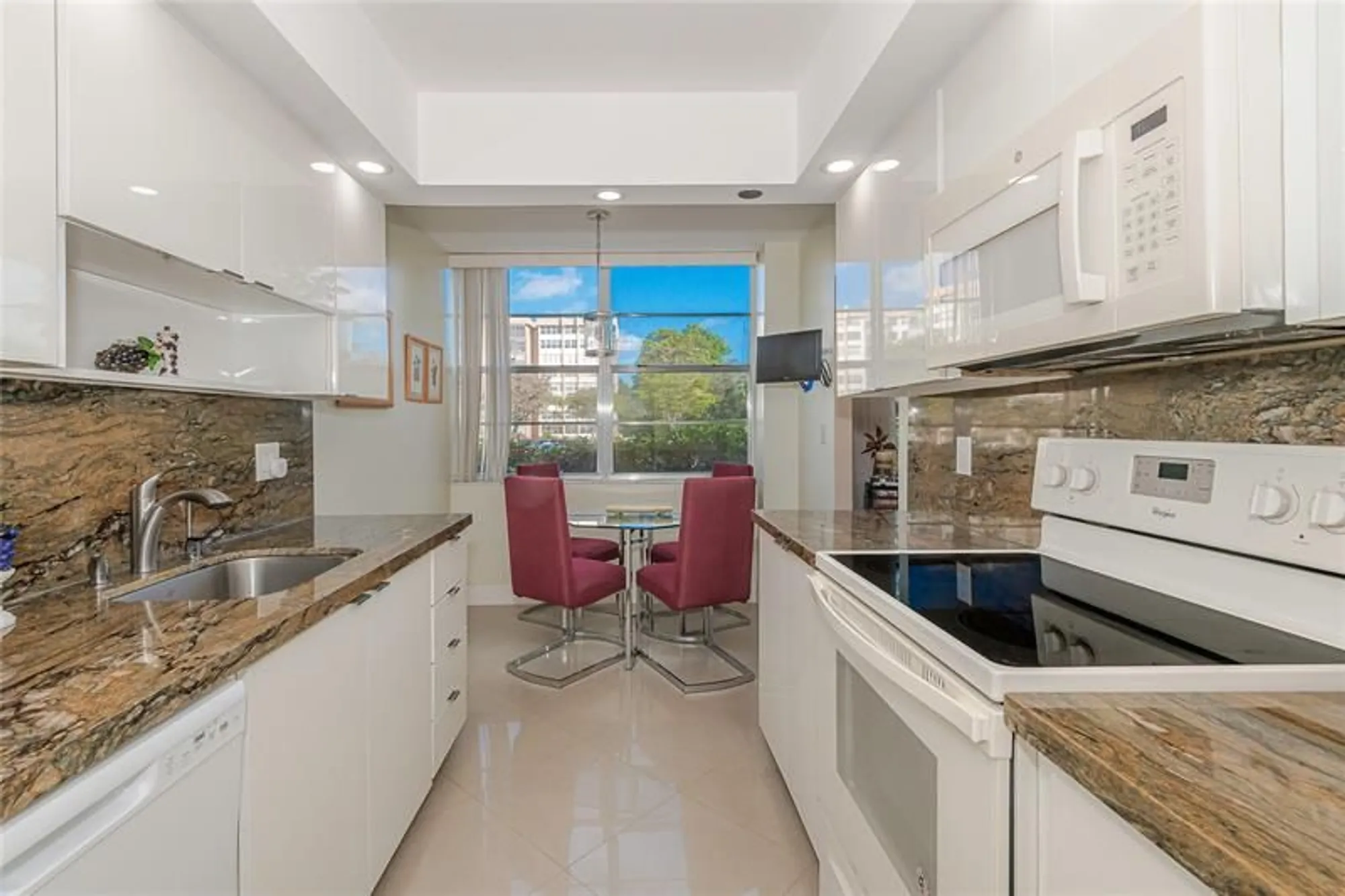 Property Slideshow image 10 of 26 | 1200 saint charles pl l19, Pembroke Pines, FL, 33026