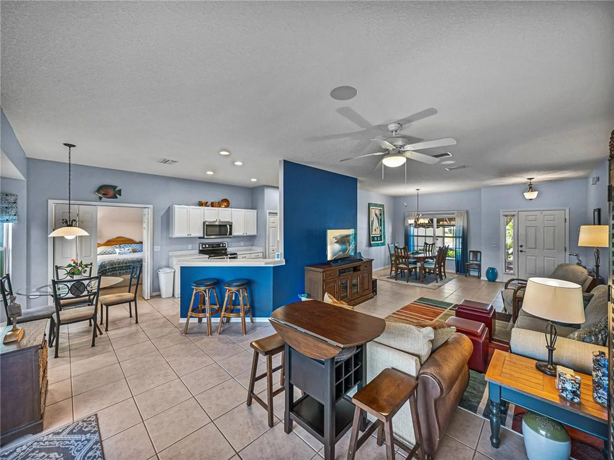 Property Slideshow image 17 of 100 | 4168 aberdeen ln, Lake Wales, FL, 33859