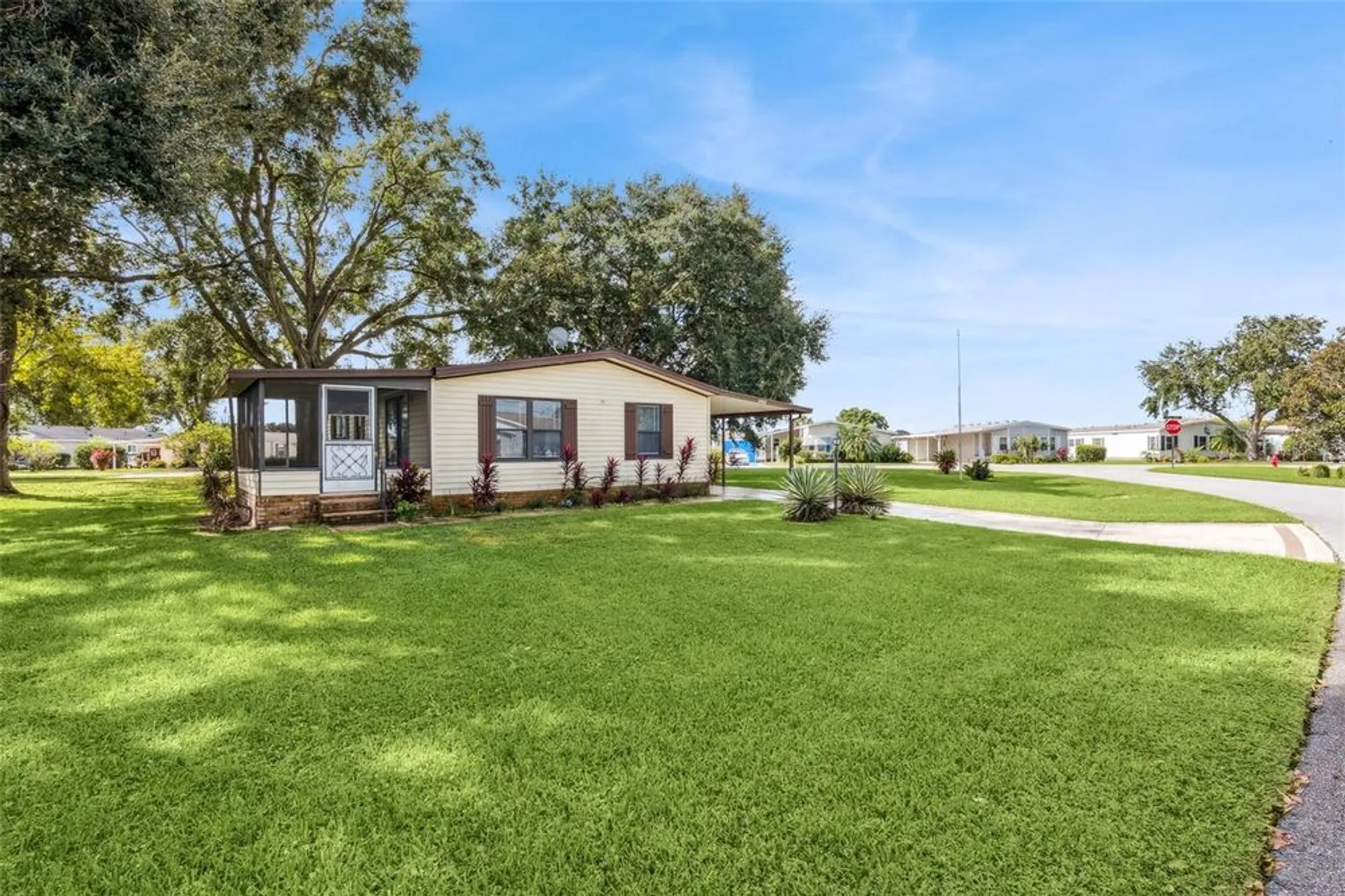 Property Slideshow image 22 of 42 | 24802 pine hl, Leesburg, FL, 34748