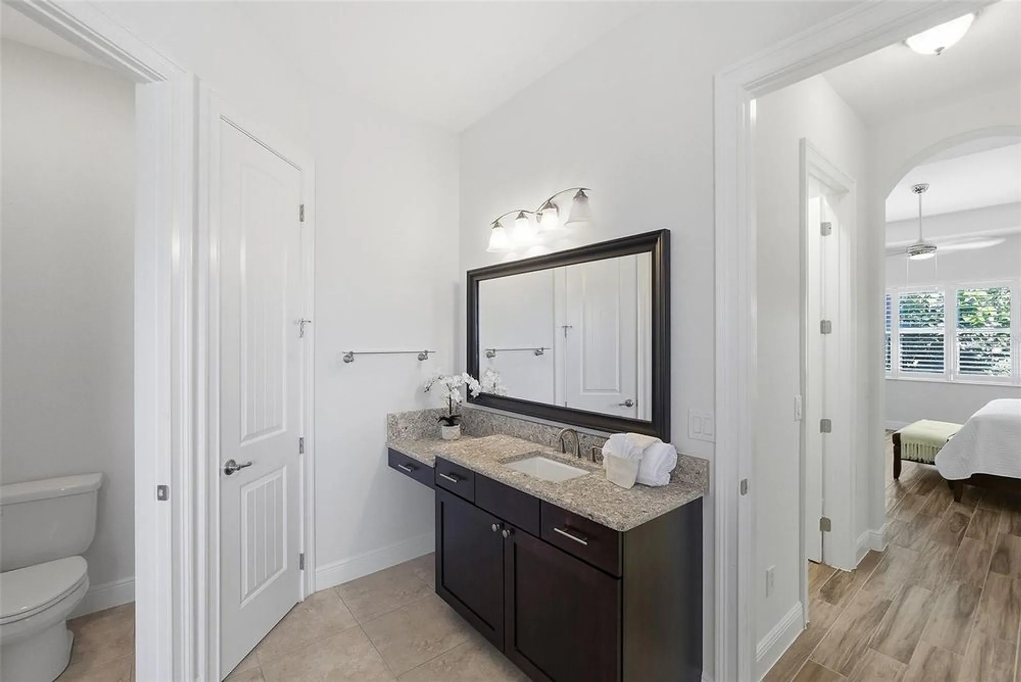 Property Slideshow image 22 of 47 | 39500 hillrise ln, Lady Lake, FL, 32159