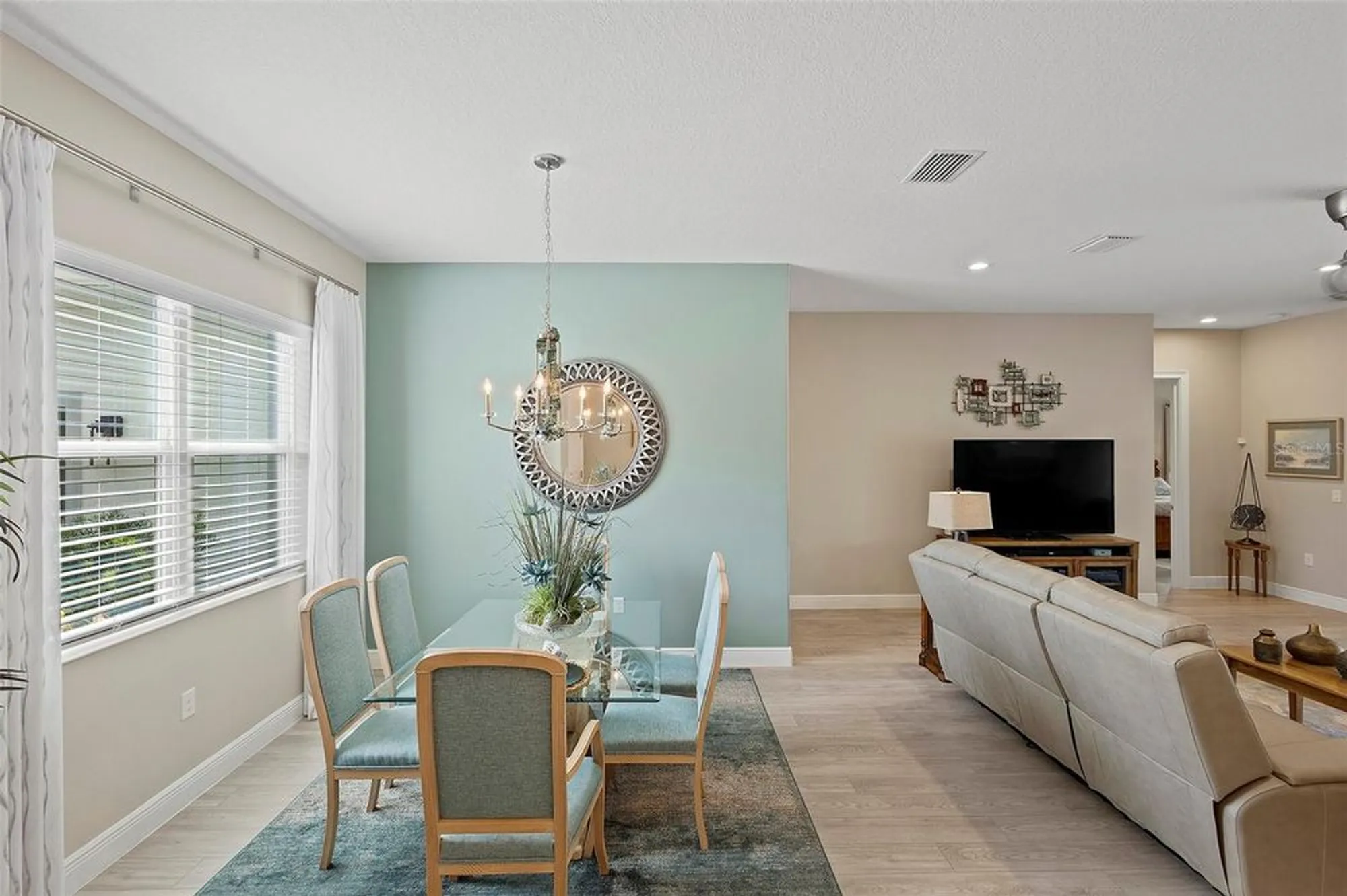 Property Slideshow image 12 of 70 | 5132 greens dr, Lady Lake, FL, 32159