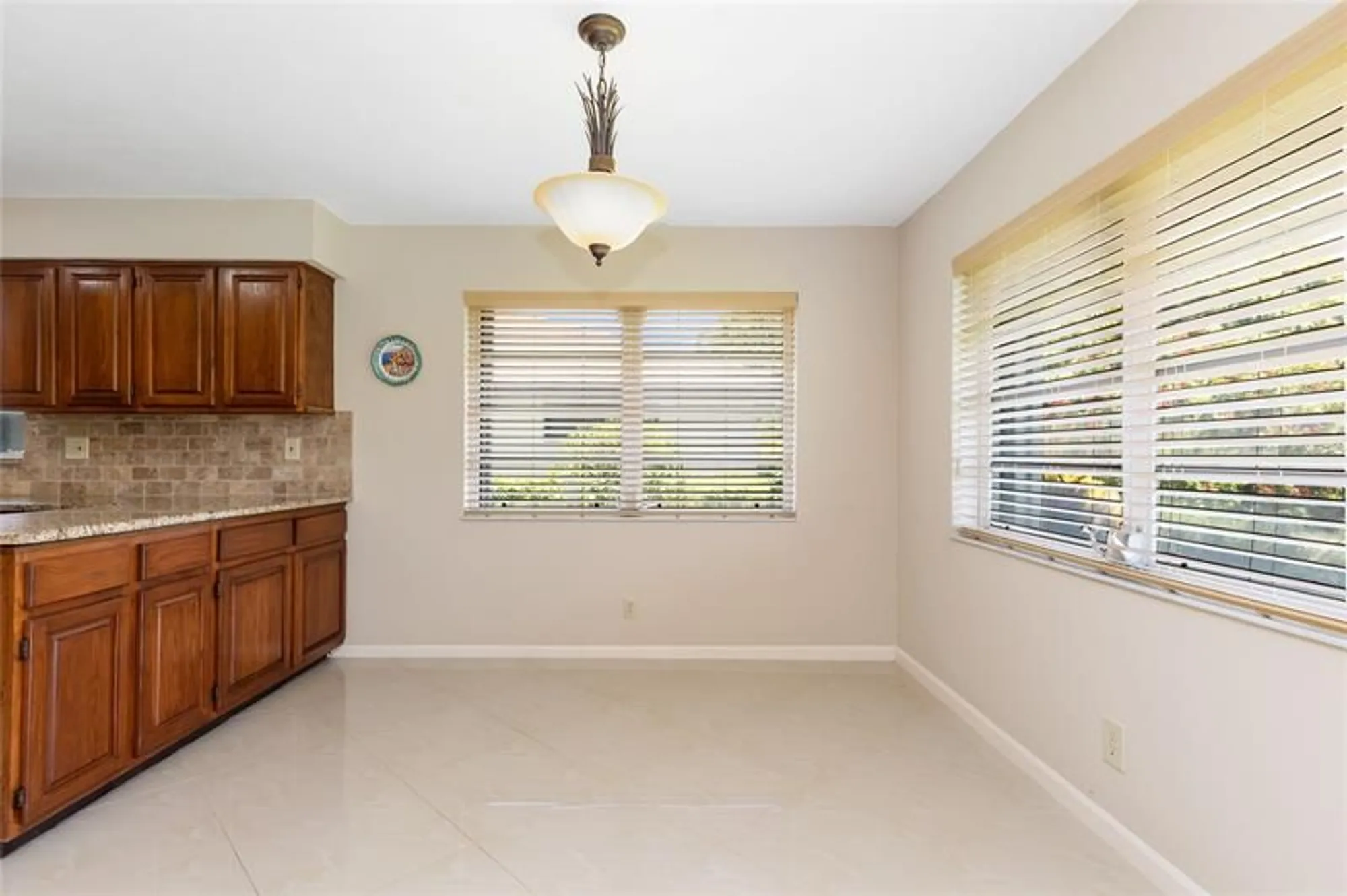Property Slideshow image 10 of 23 | 10821 greentrail dr, Boynton Beach, FL, 33436