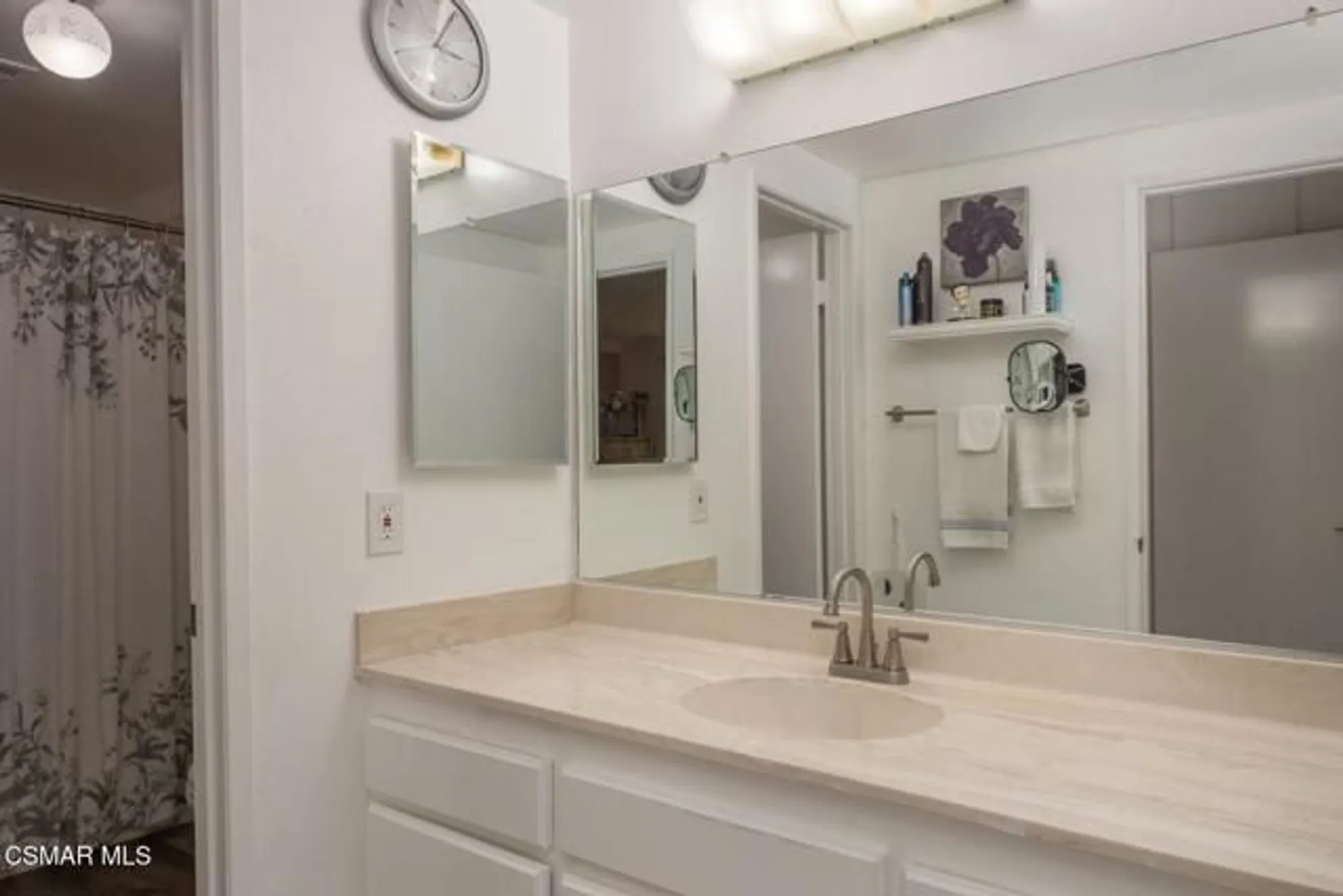 Property Slideshow image 8 of 19 | 248 oakleaf dr 107, Thousand Oaks, CA, 91360