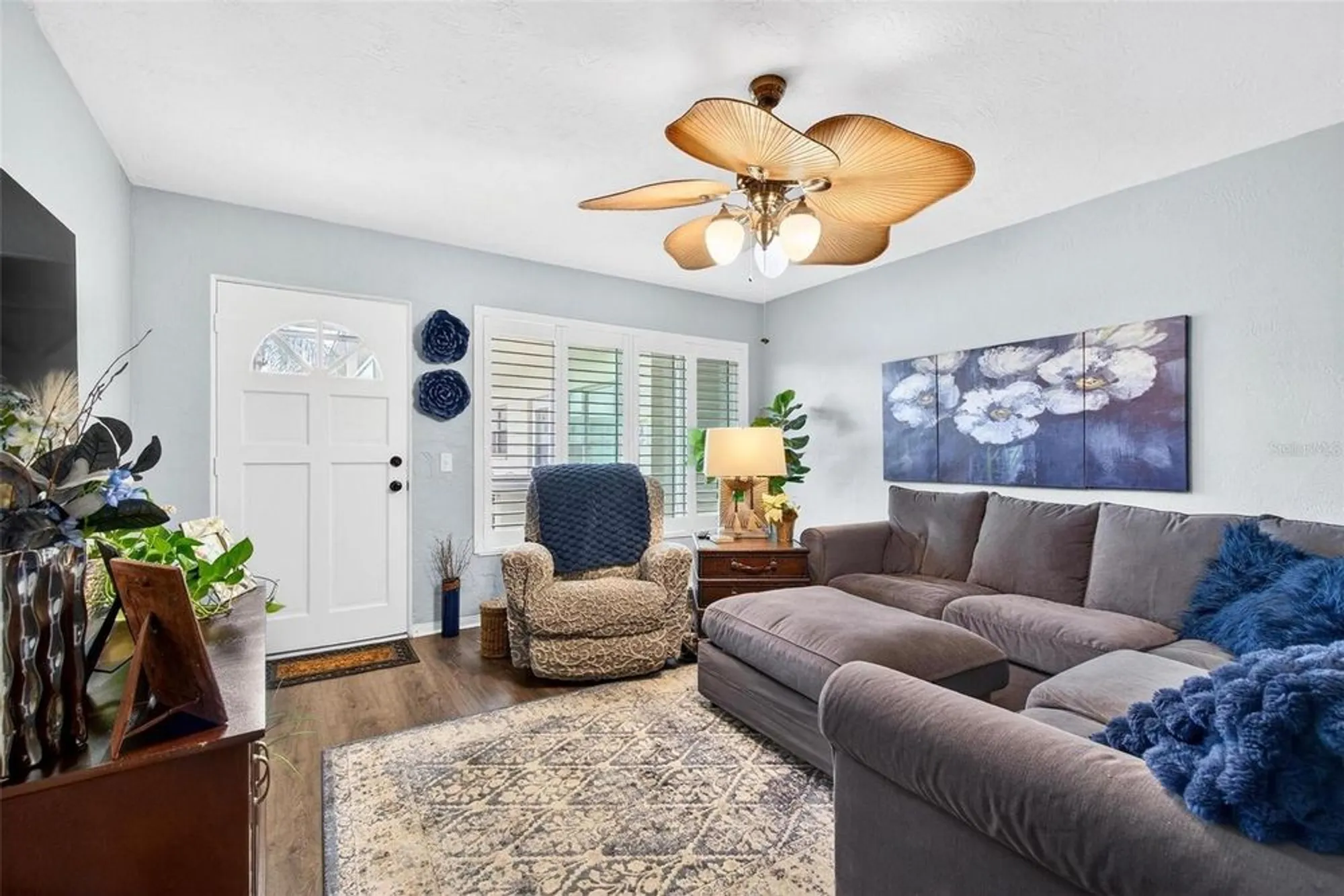 Property Slideshow image 4 of 18 | 2452 brazilia dr apt 34, Clearwater, FL, 33763
