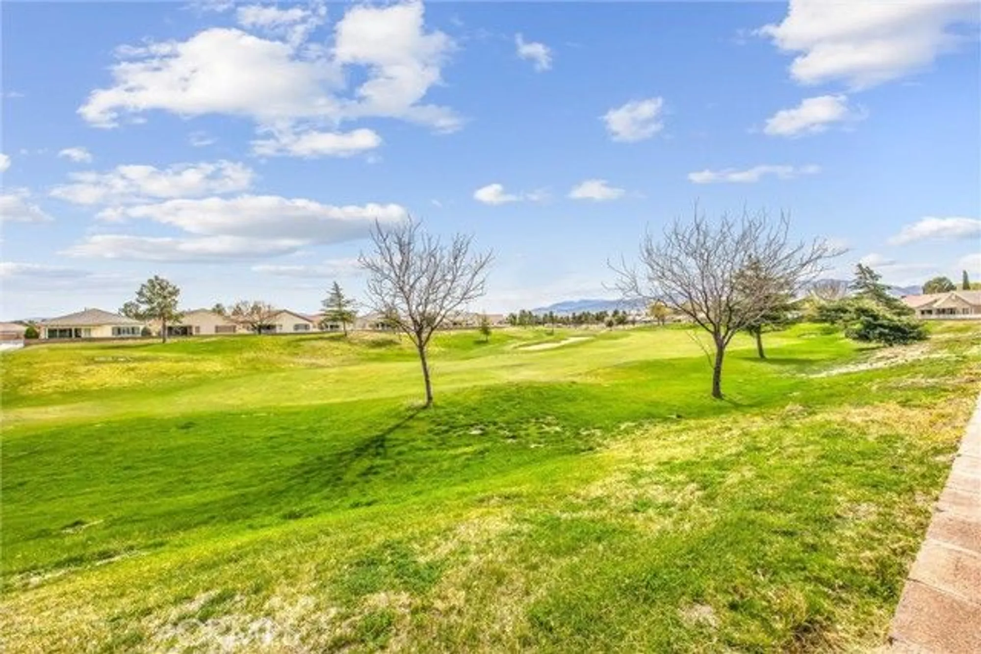 Property Slideshow image 29 of 31 | 10887 katepwa st, Apple Valley, CA, 92308