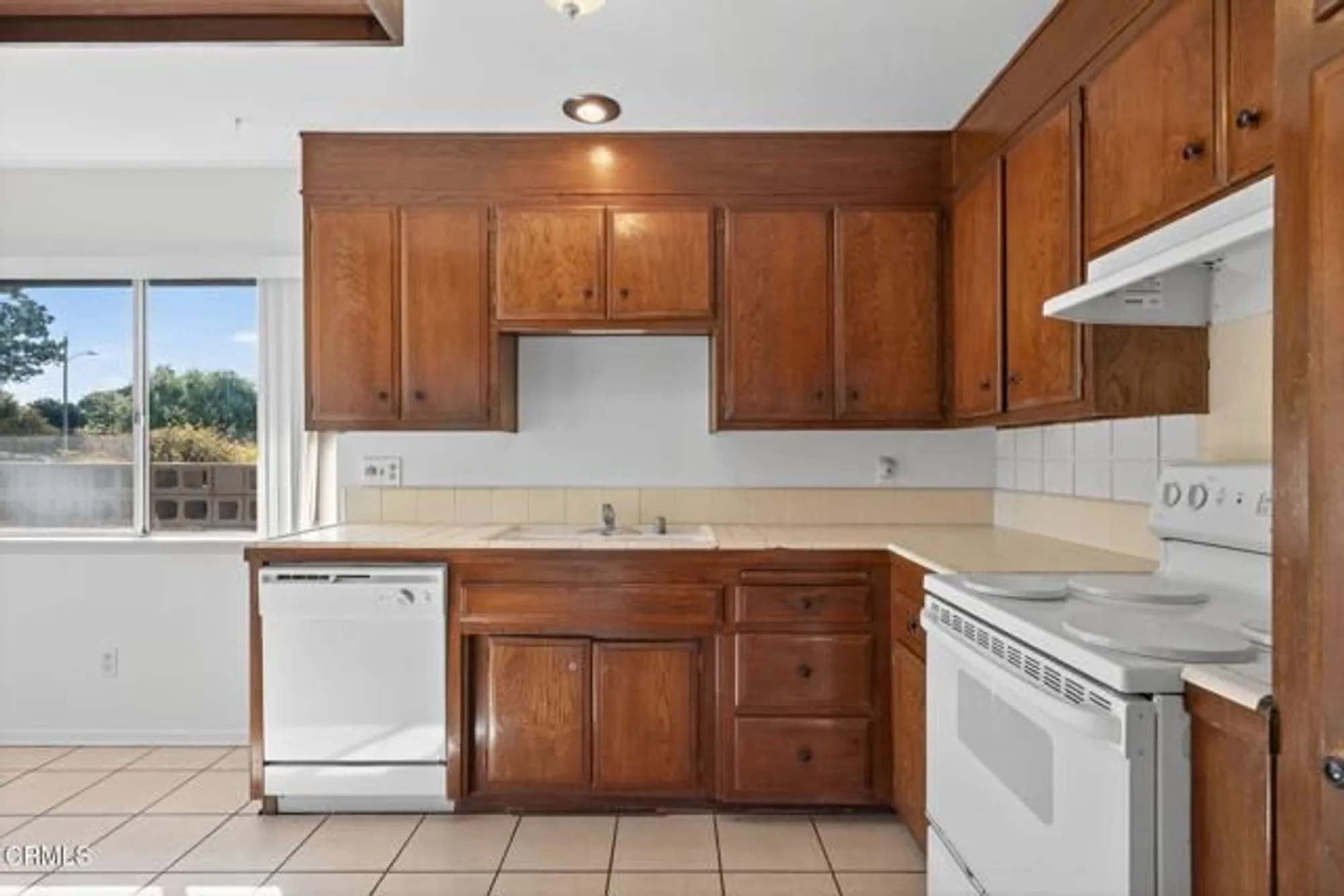 Property Slideshow image 17 of 51 | 151 w bay blvd, Port Hueneme, CA, 93041