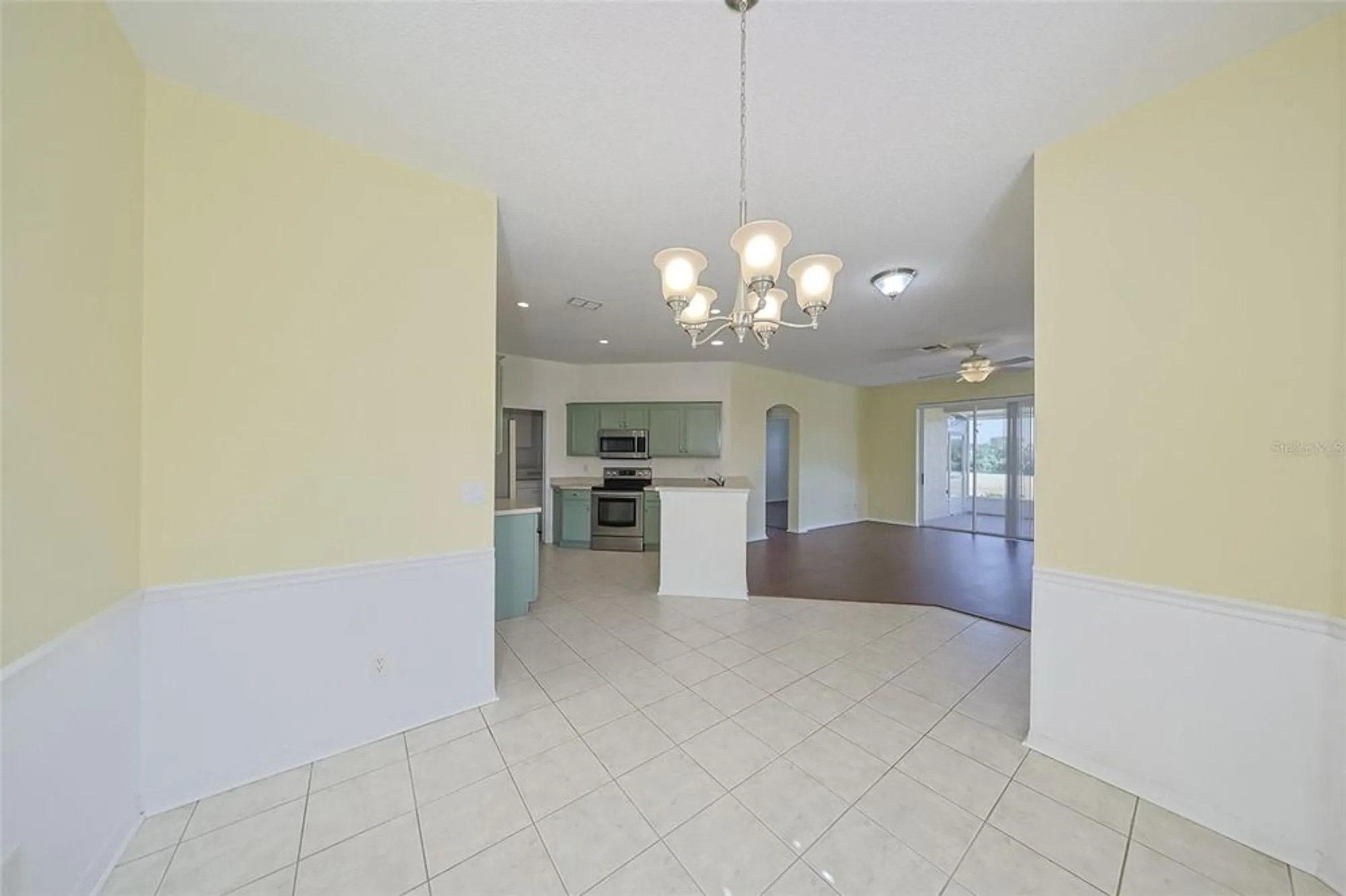Property Slideshow image 17 of 41 | 2019 acadia greens dr, Sun City Center, FL, 33573