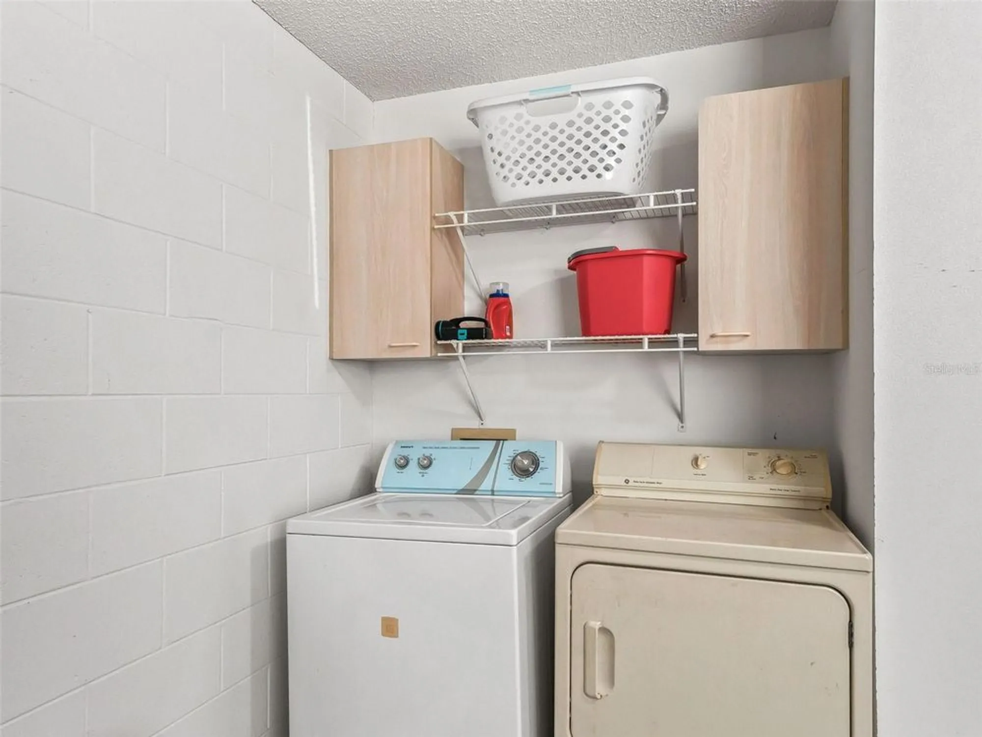 Property Slideshow image 25 of 53 | 744 hernandez dr, The Villages, FL, 32159