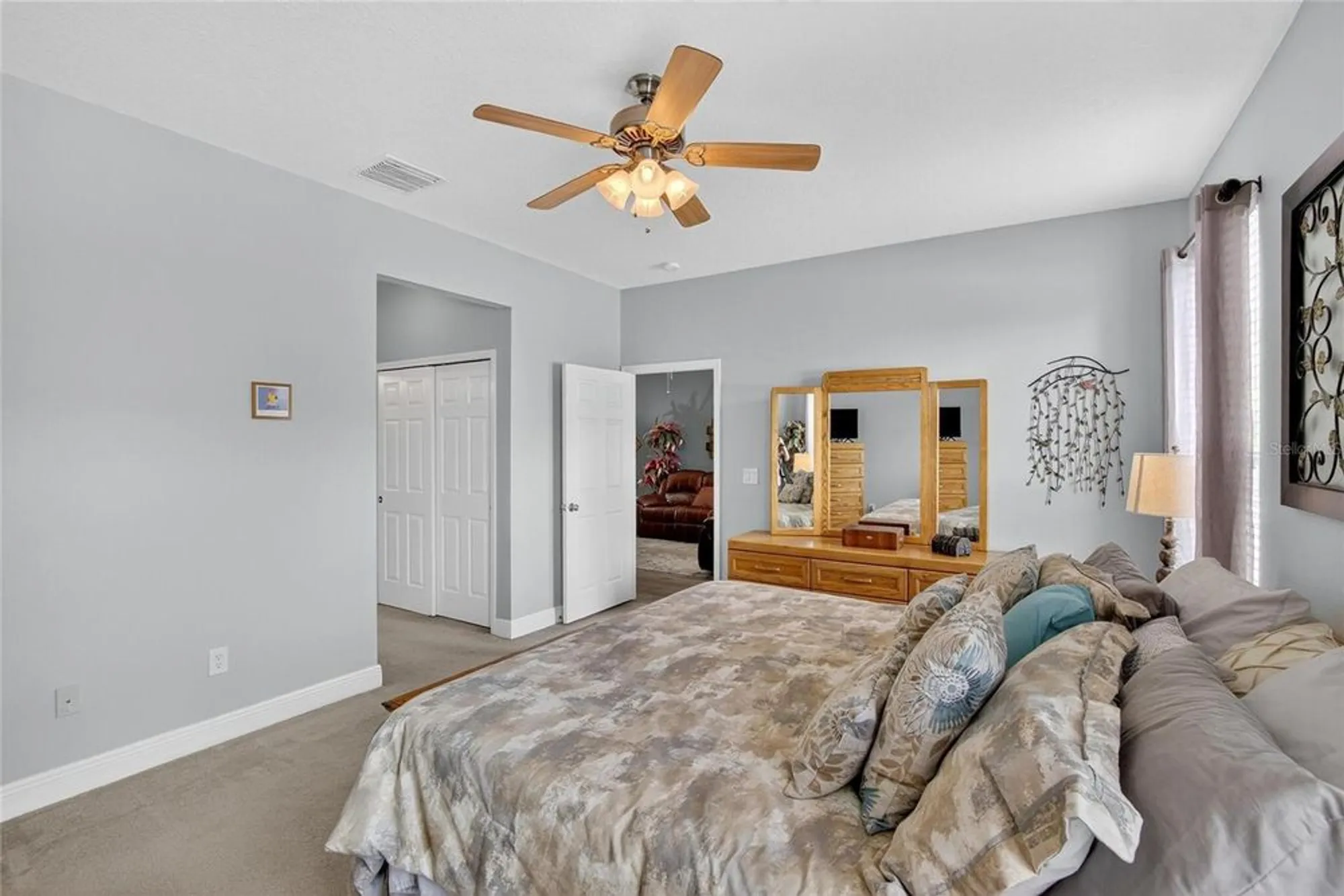 Property Slideshow image 28 of 58 | 307 bluewater falls ct, Apollo Beach, FL, 33572