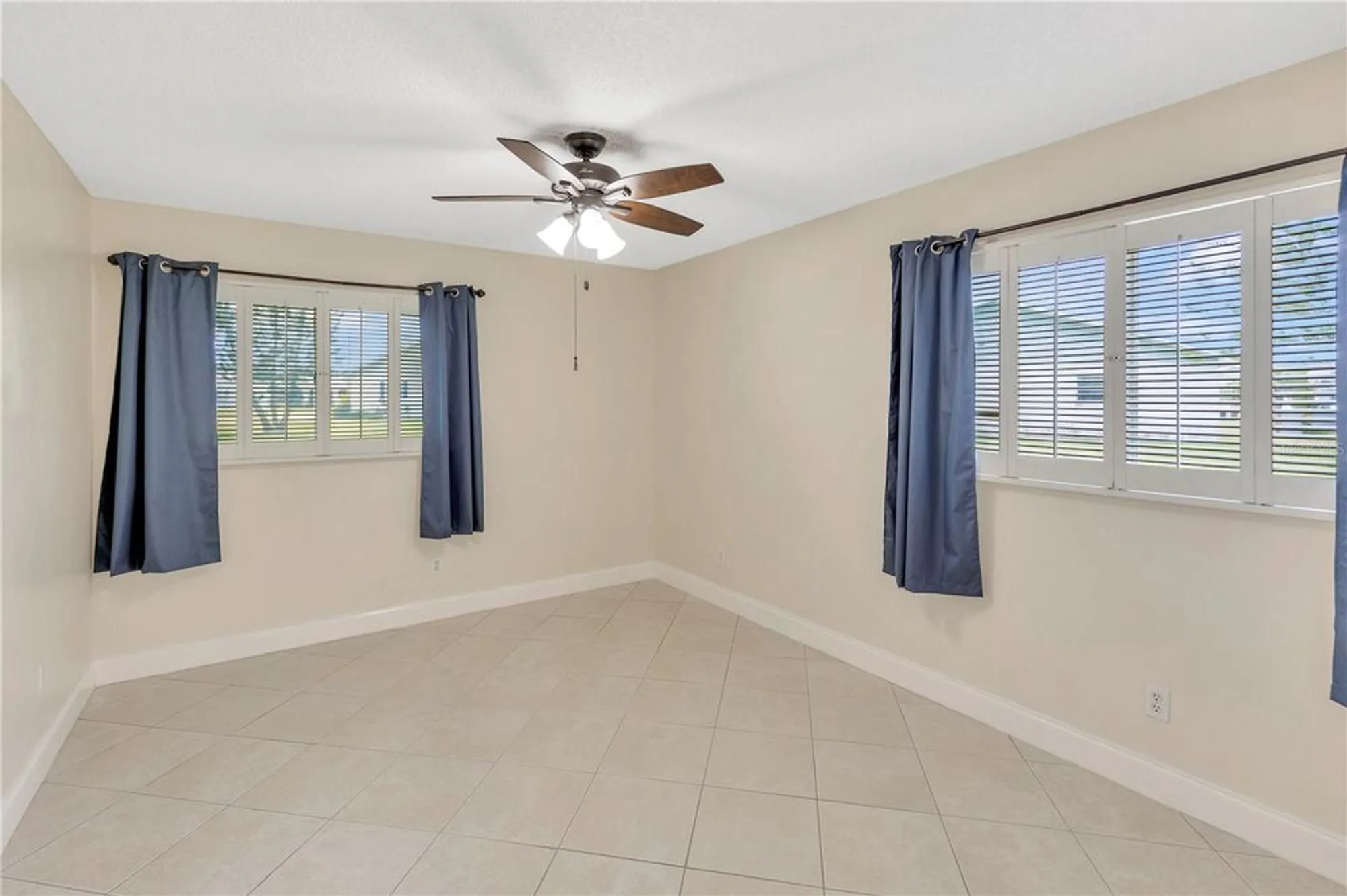 Property Slideshow image 17 of 36 | 1322 new bedford dr, Sun City Center, FL, 33573