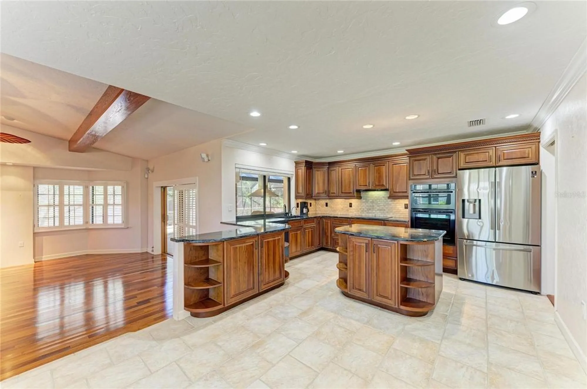 Property Slideshow image 23 of 83 | 5668 country lakes dr, Sarasota, FL, 34243