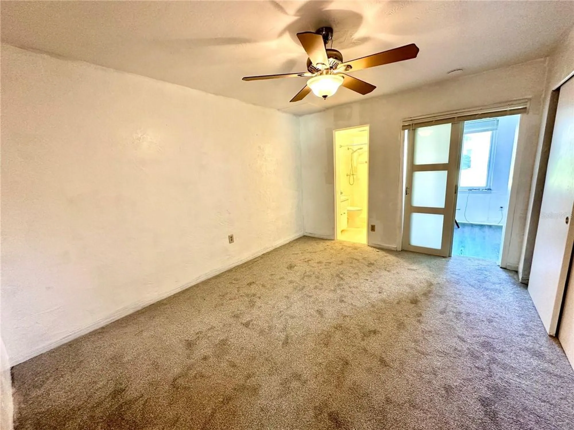 Property Slideshow image 8 of 43 | 2454 australia way 12, Clearwater, FL, 33763