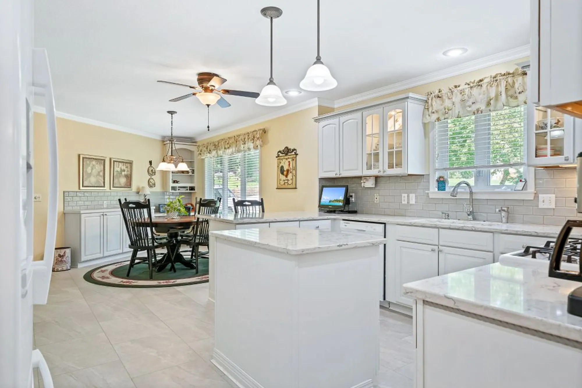 Property Slideshow image 13 of 56 | 16 belvedere ln, Crossville, TN, 38558