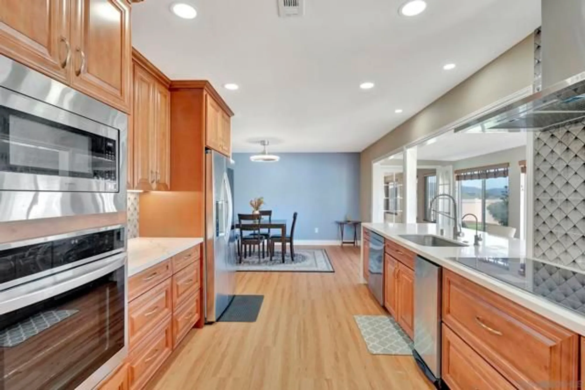 Property Slideshow image 13 of 31 | 12486 lomica dr, San Diego, CA, 92128