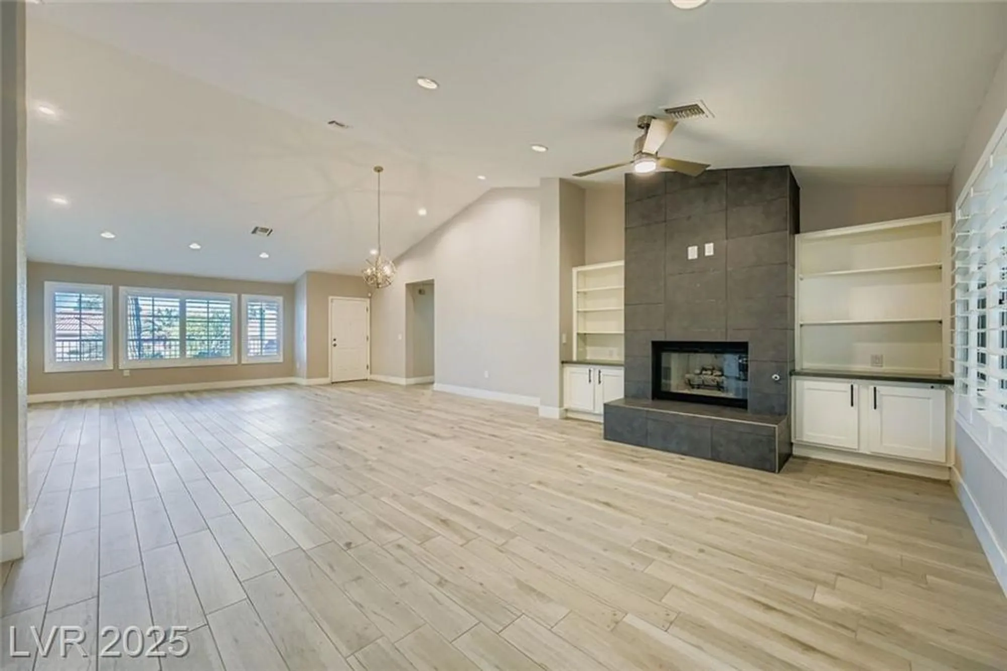 Property Slideshow image 15 of 40 | 9045 firebird dr, Las Vegas, NV, 89134