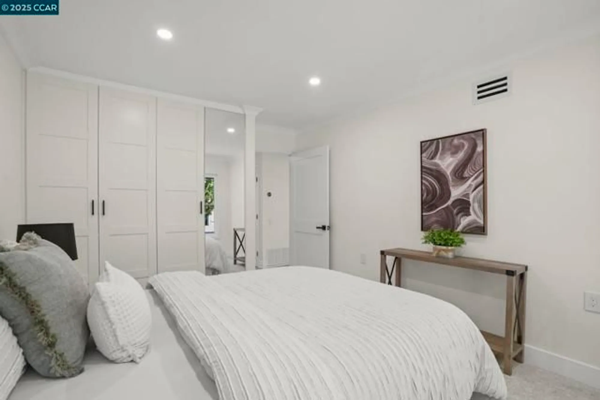 Property Slideshow image 15 of 42 | 1364 running springs rd apt 7, Walnut Creek, CA, 94595