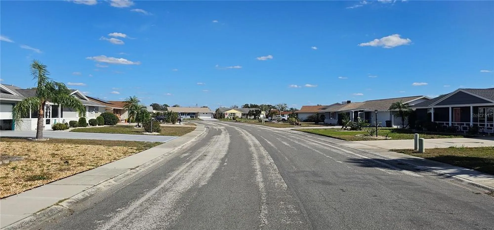 Property Slideshow image 5 of 38 | 1507 n lake dr, Sun City Center, FL, 33573