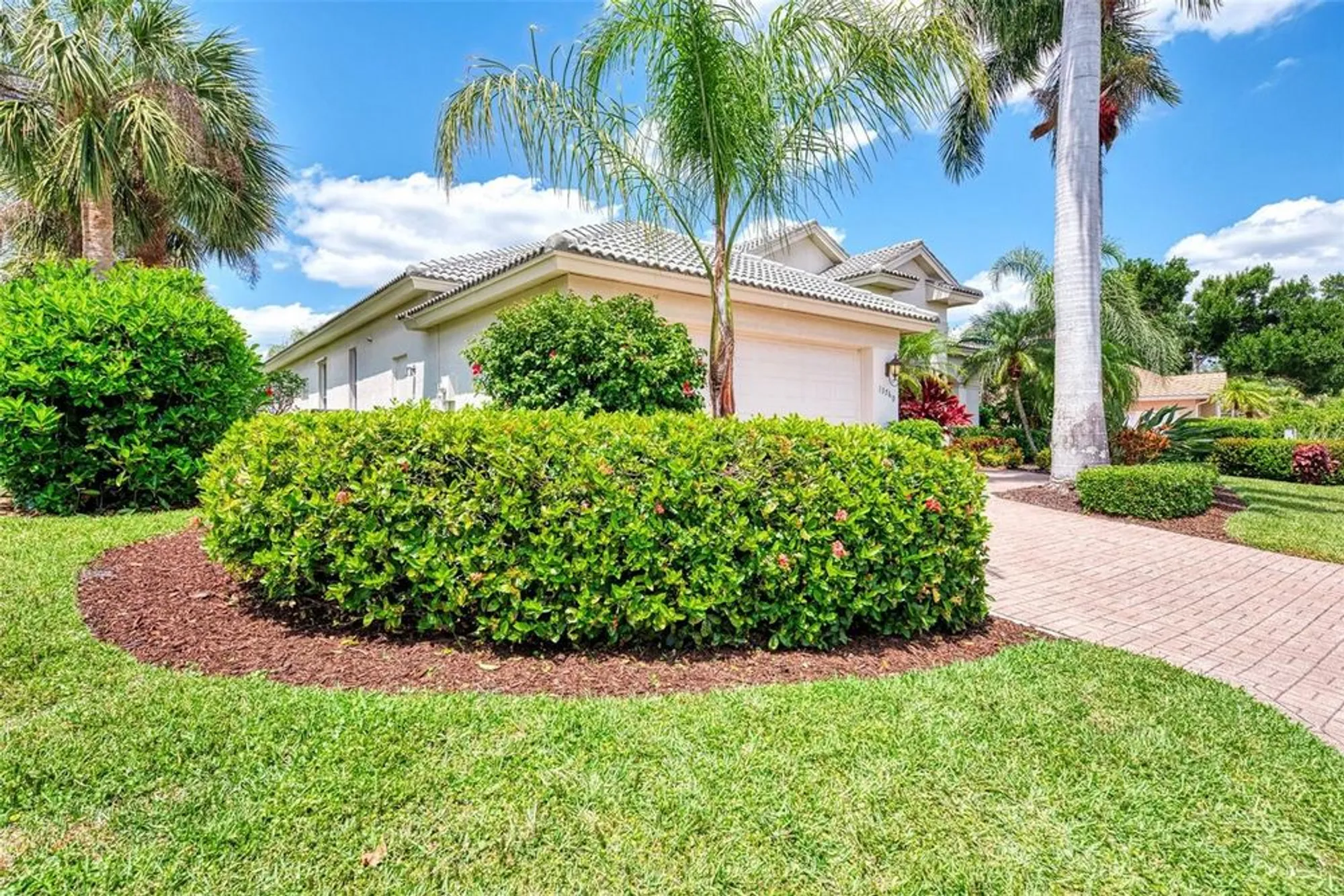 Property Slideshow image 2 of 89 | 13760 long lake ln, Port Charlotte, FL, 33953