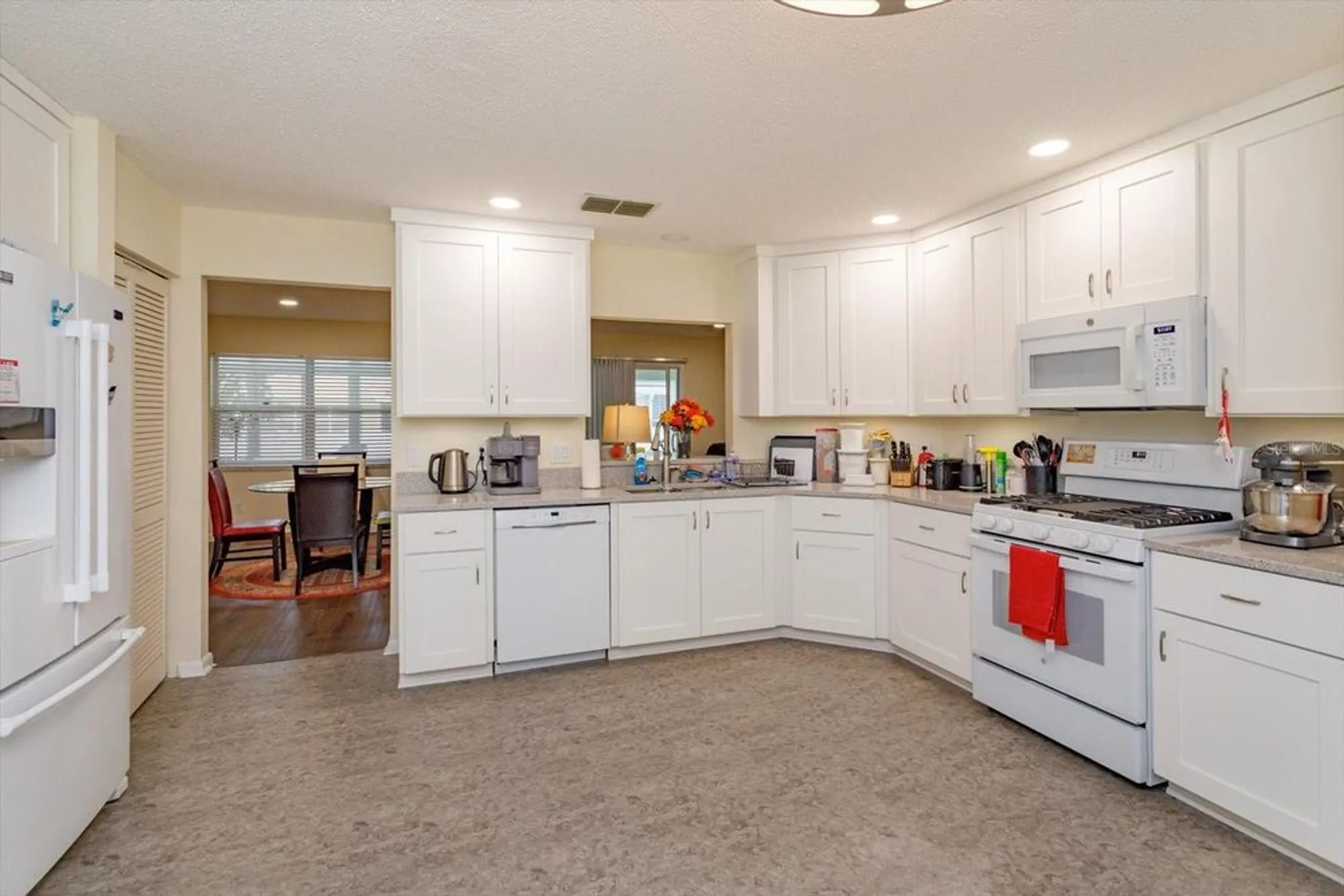 Property Slideshow image 3 of 23 | 9685 sw 97th st, Ocala, FL, 34481