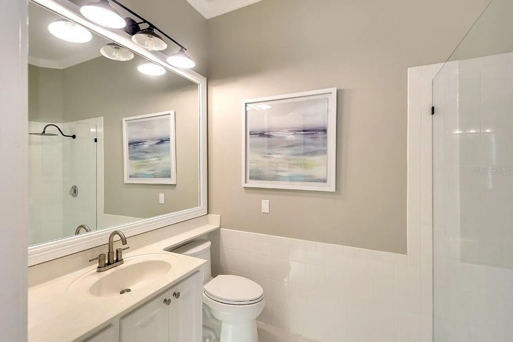 Property Slideshow image 27 of 50 | 5877 ferrara dr, Sarasota, FL, 34238