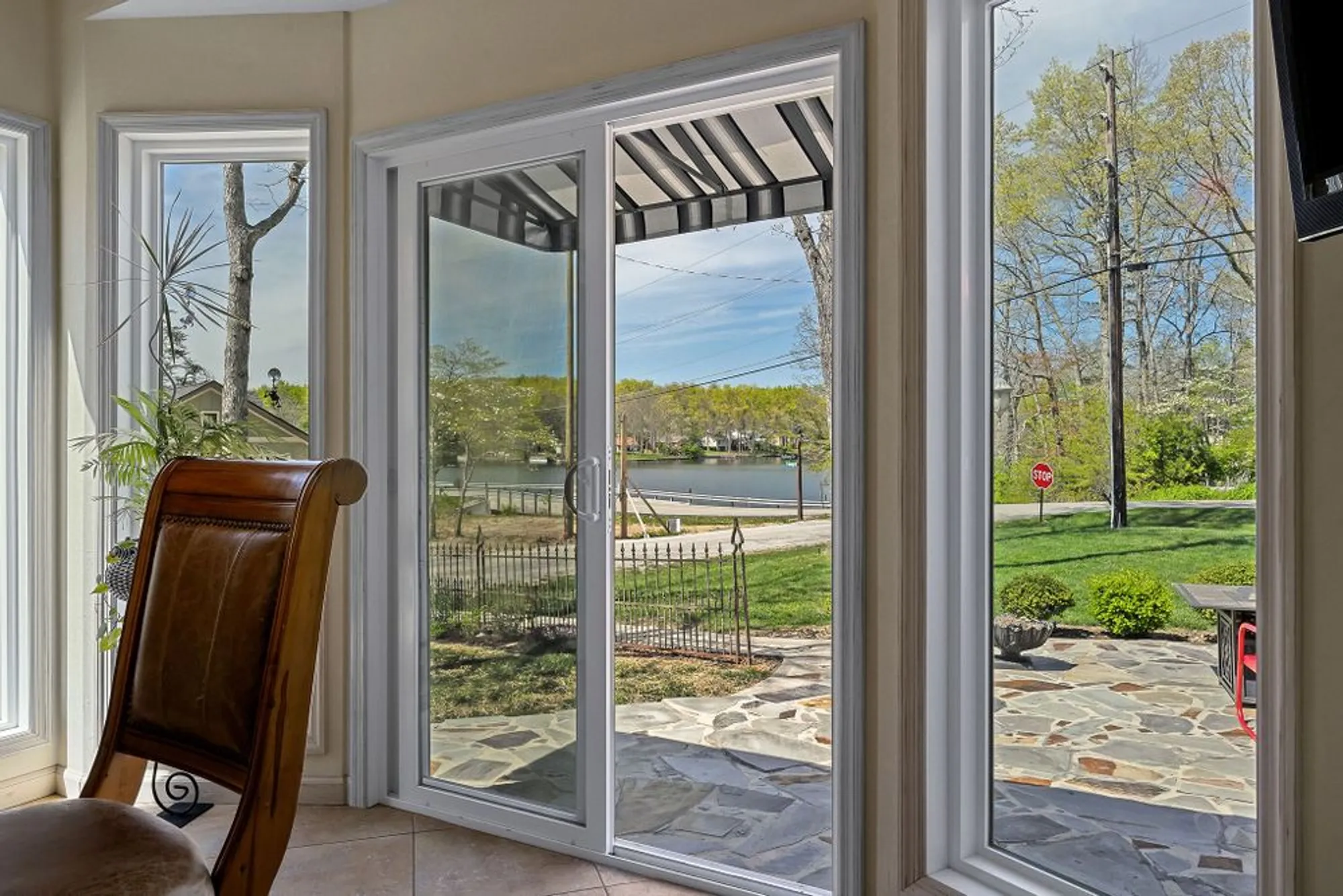 Property Slideshow image 12 of 48 | 304 saint george dr, Crossville, TN, 38558