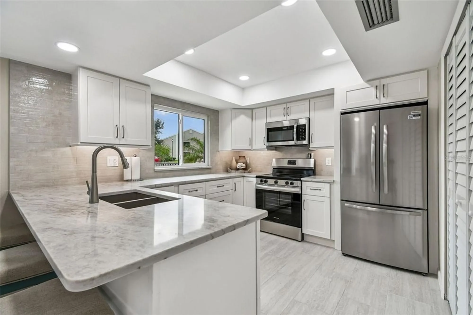 Property Slideshow image 34 of 37 | 7676 eagle creek dr, Sarasota, FL, 34243