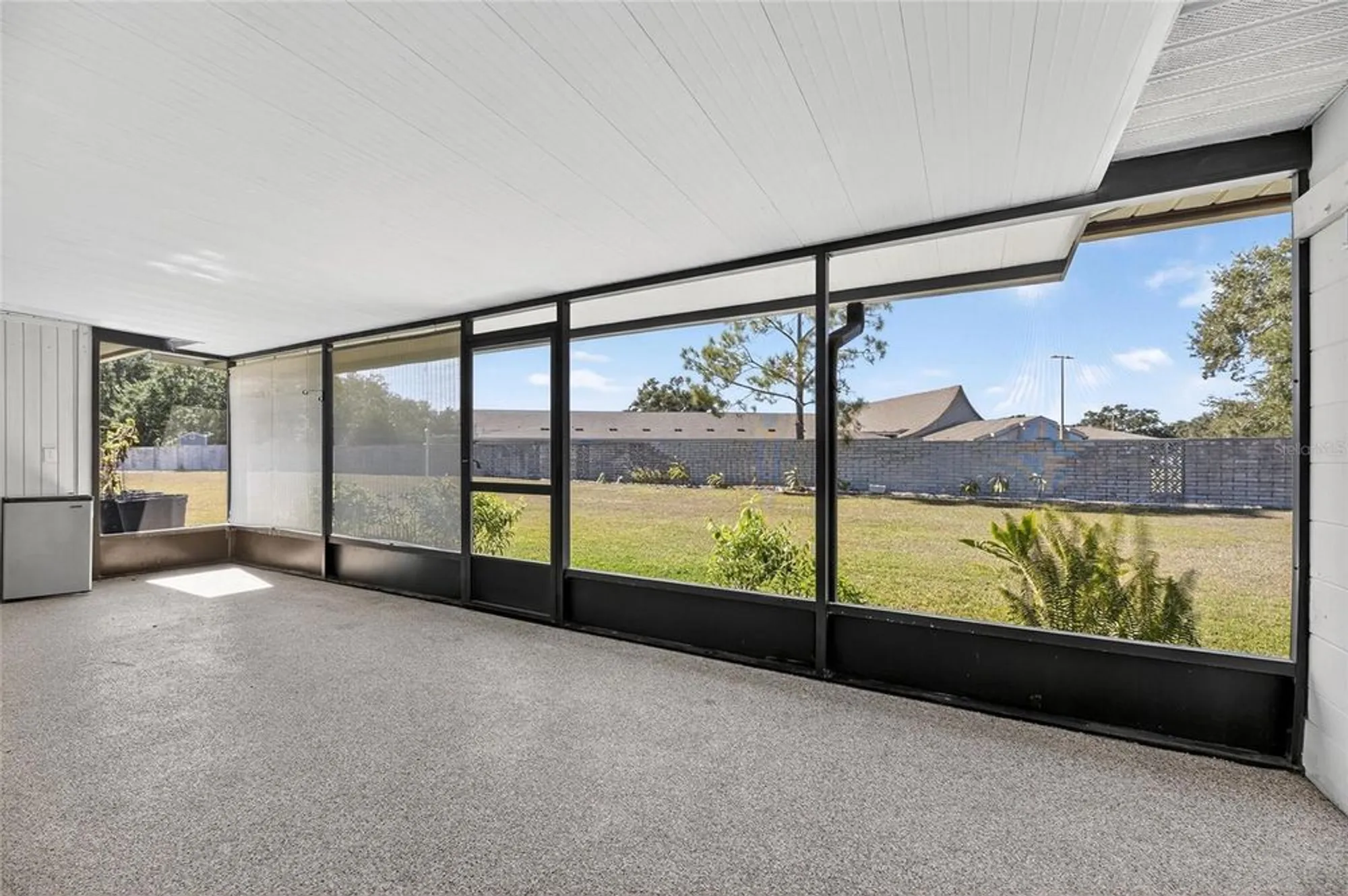 Property Slideshow image 29 of 37 | 1238 fordham dr, Sun City Center, FL, 33573