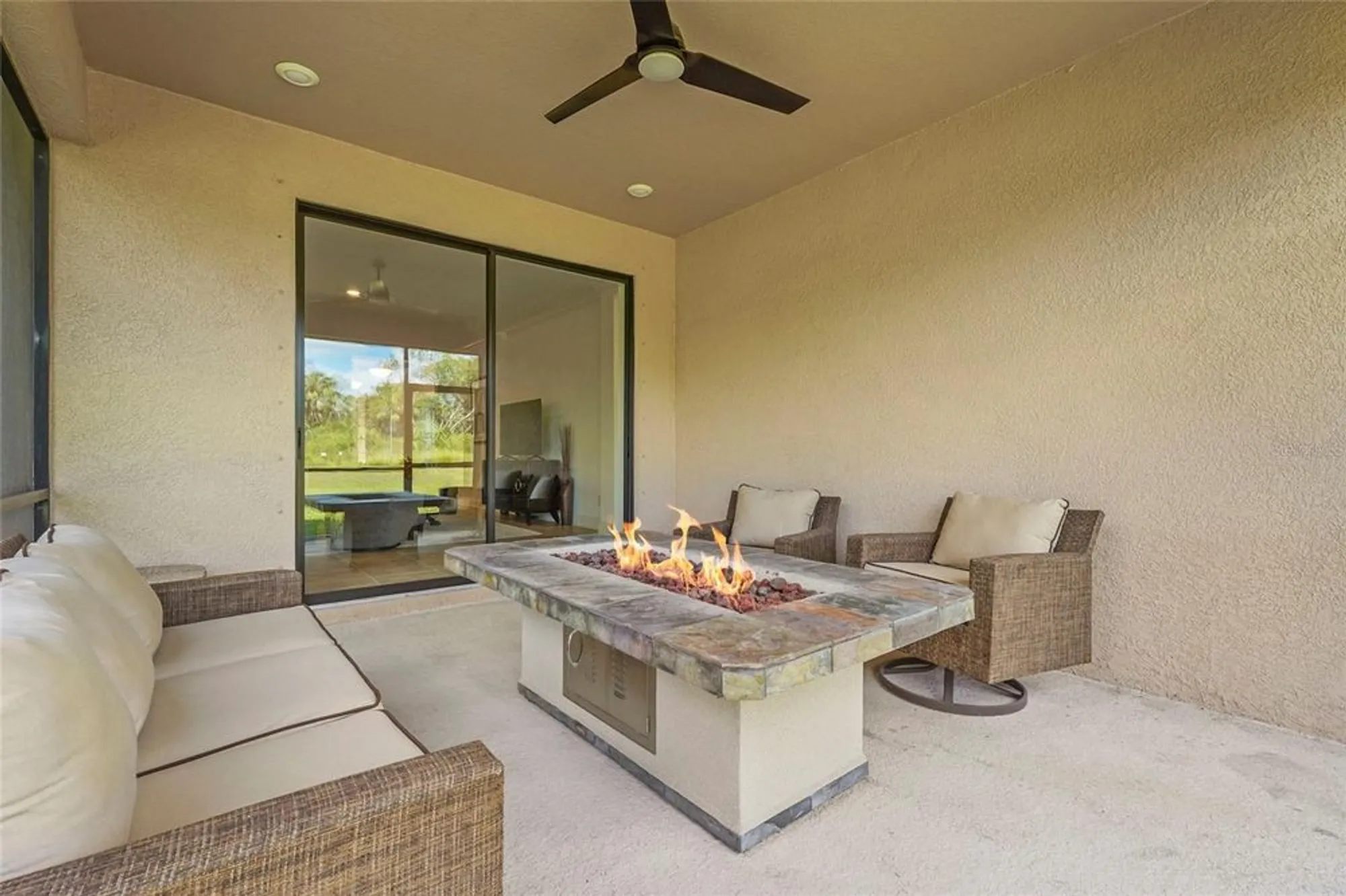 Property Slideshow image 41 of 86 | 6195 mesa gln, Bradenton, FL, 34203