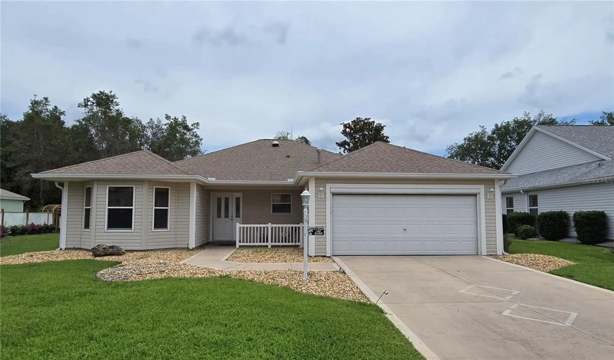 Property Slideshow image 1 of 43 | 9199 se 171st cooper loop, The Villages, FL, 32162