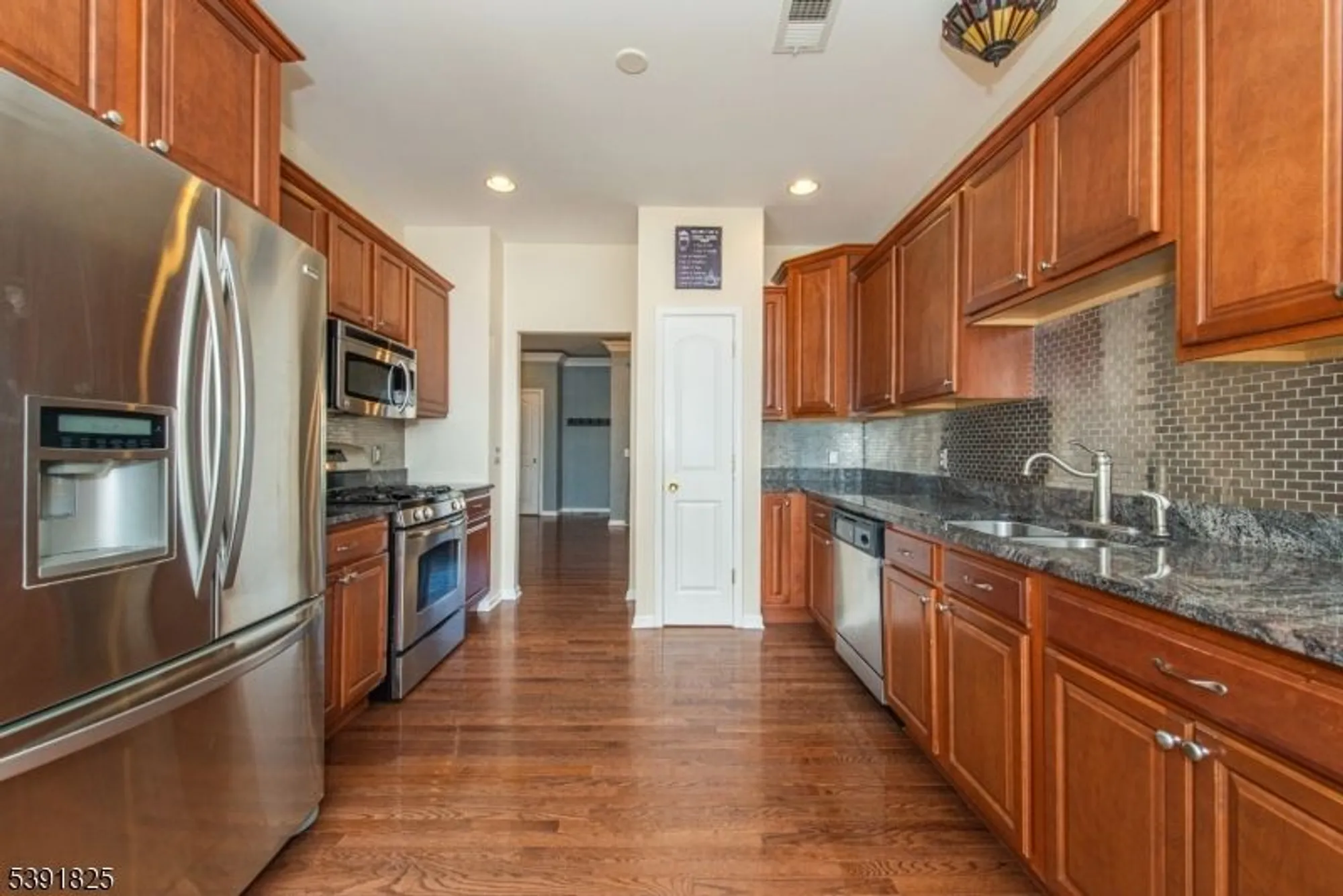 Property Slideshow image 8 of 23 | 21 junegrass way, Hackettstown, NJ, 07840