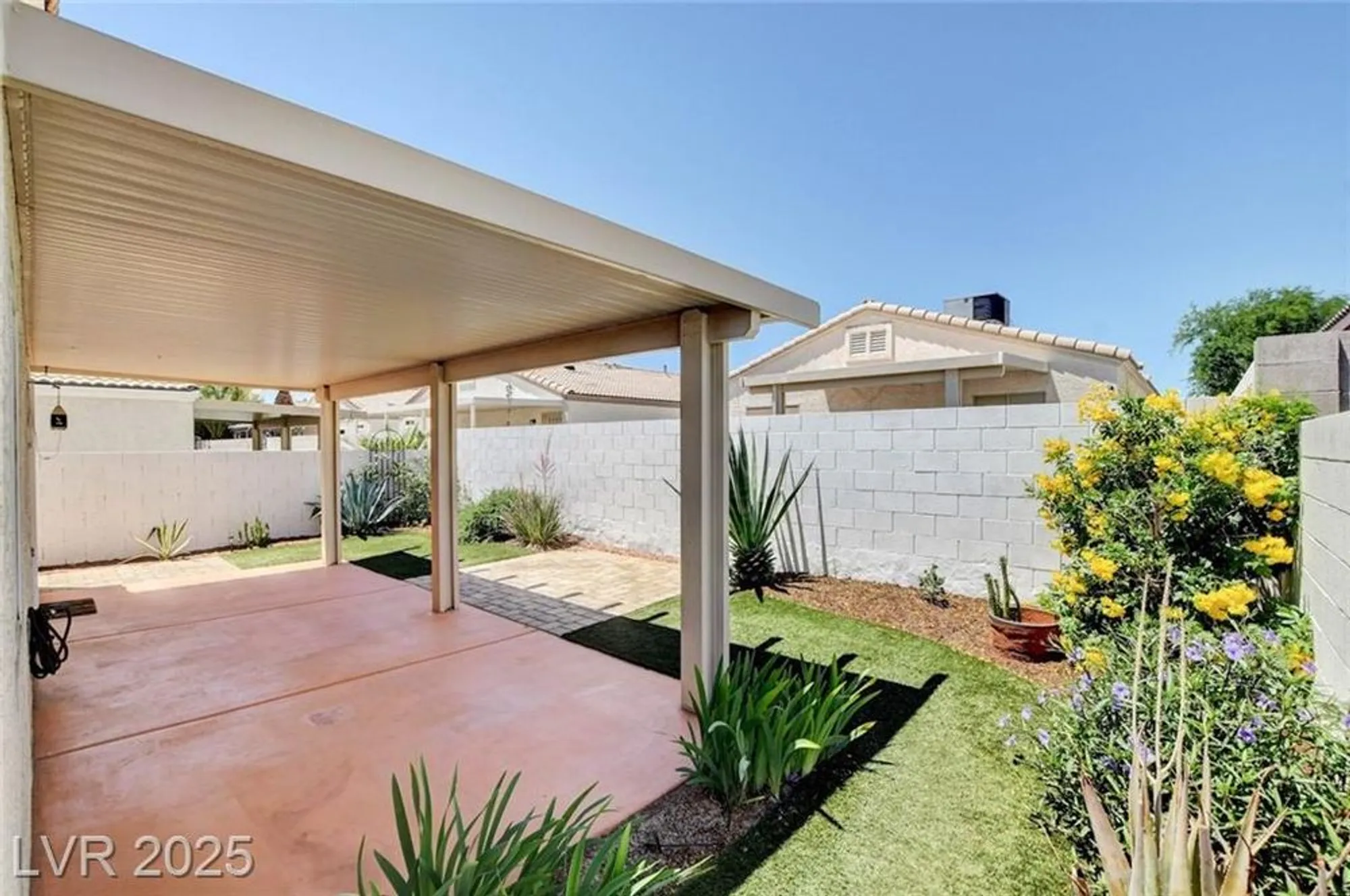 Property Slideshow image 38 of 56 | 5043 mascaro dr, Las Vegas, NV, 89122