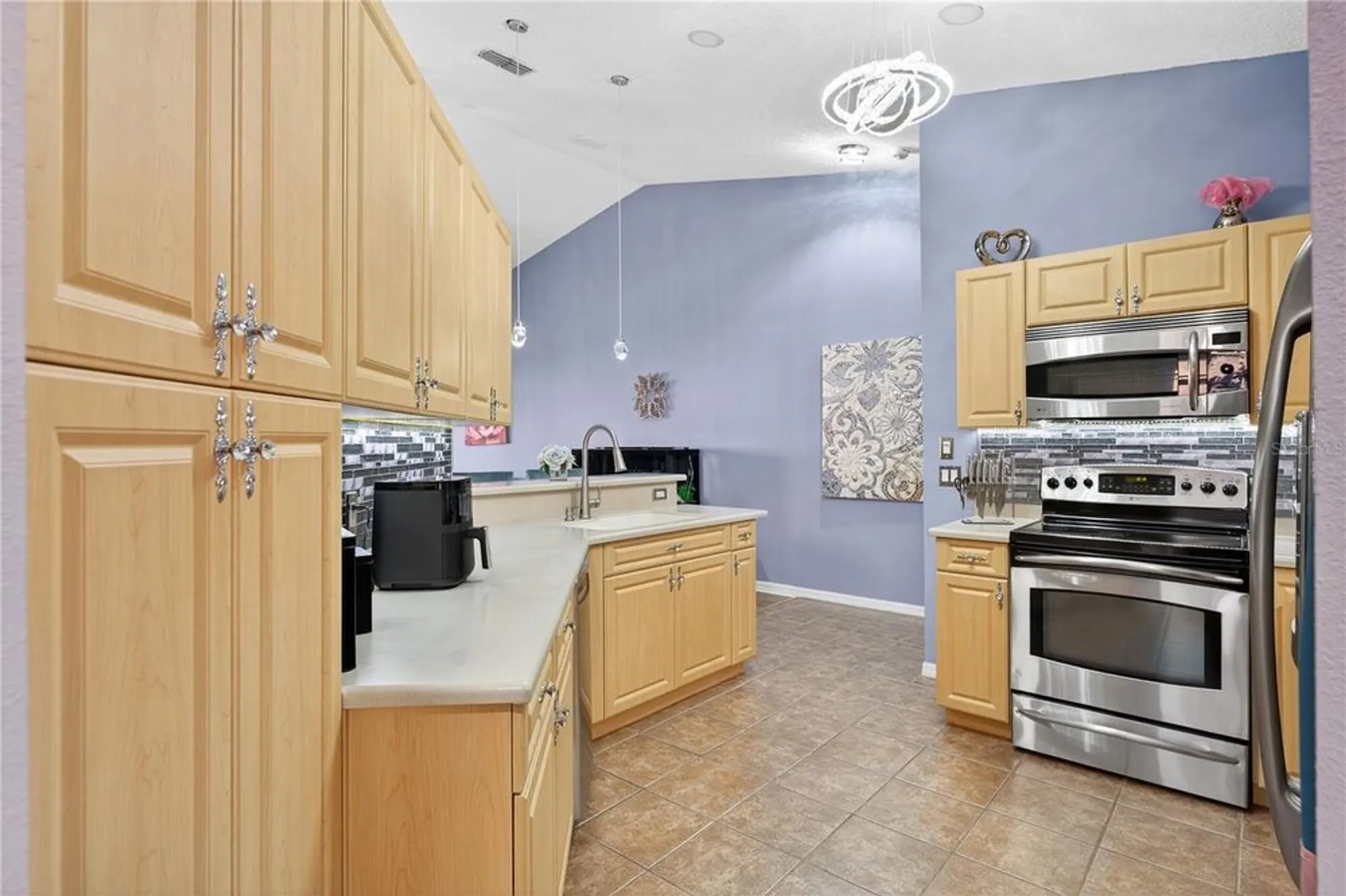 Property Slideshow image 37 of 45 | 5336 edgewater way, Oxford, FL, 34484