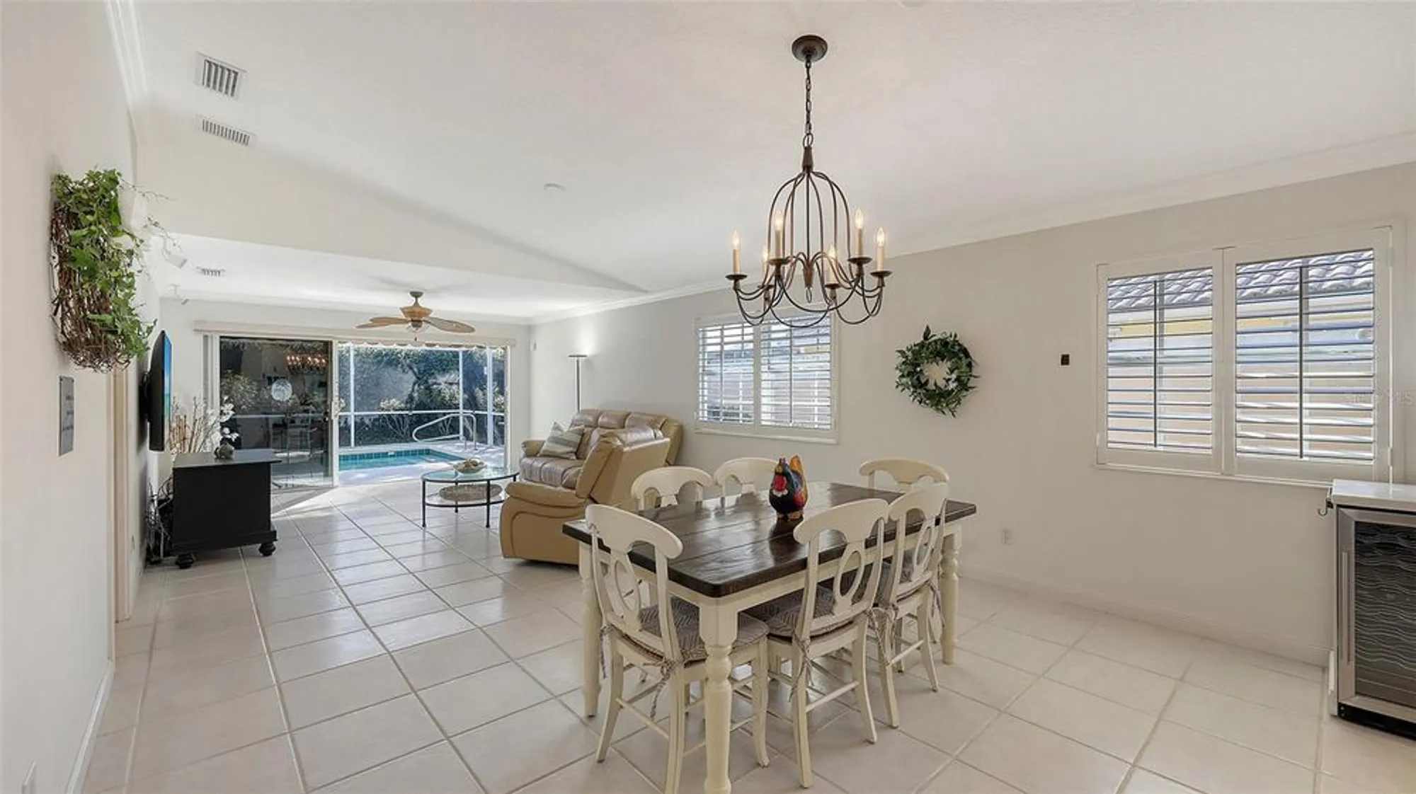 Property Slideshow image 8 of 93 | 7575 quinto dr, Sarasota, FL, 34238