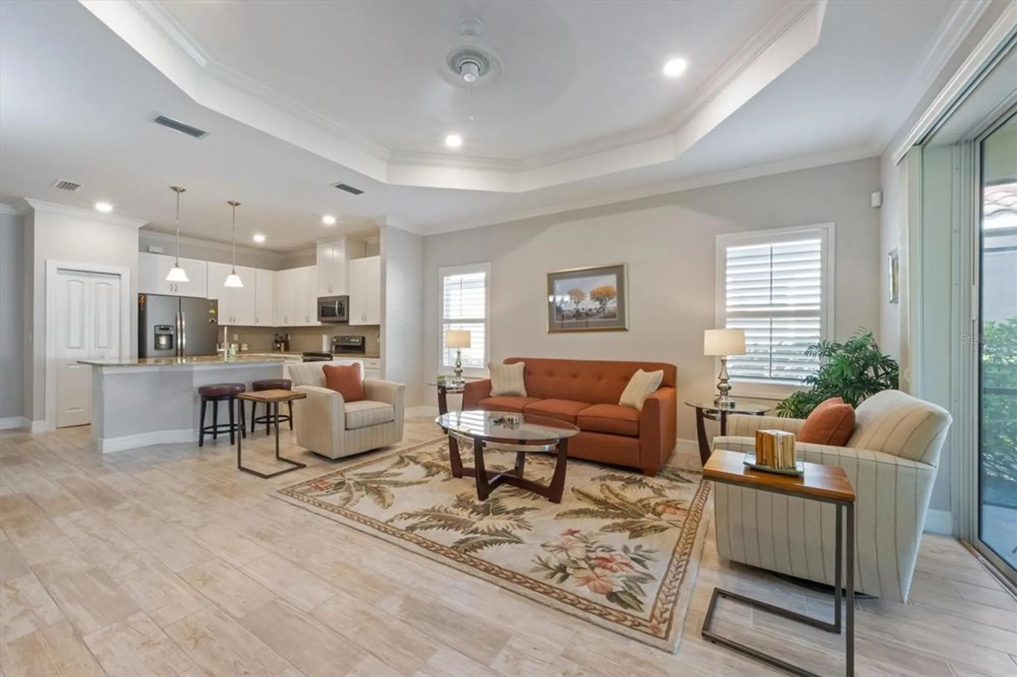 Property Slideshow image 21 of 37 | 7104 playa bella dr, Bradenton, FL, 34209