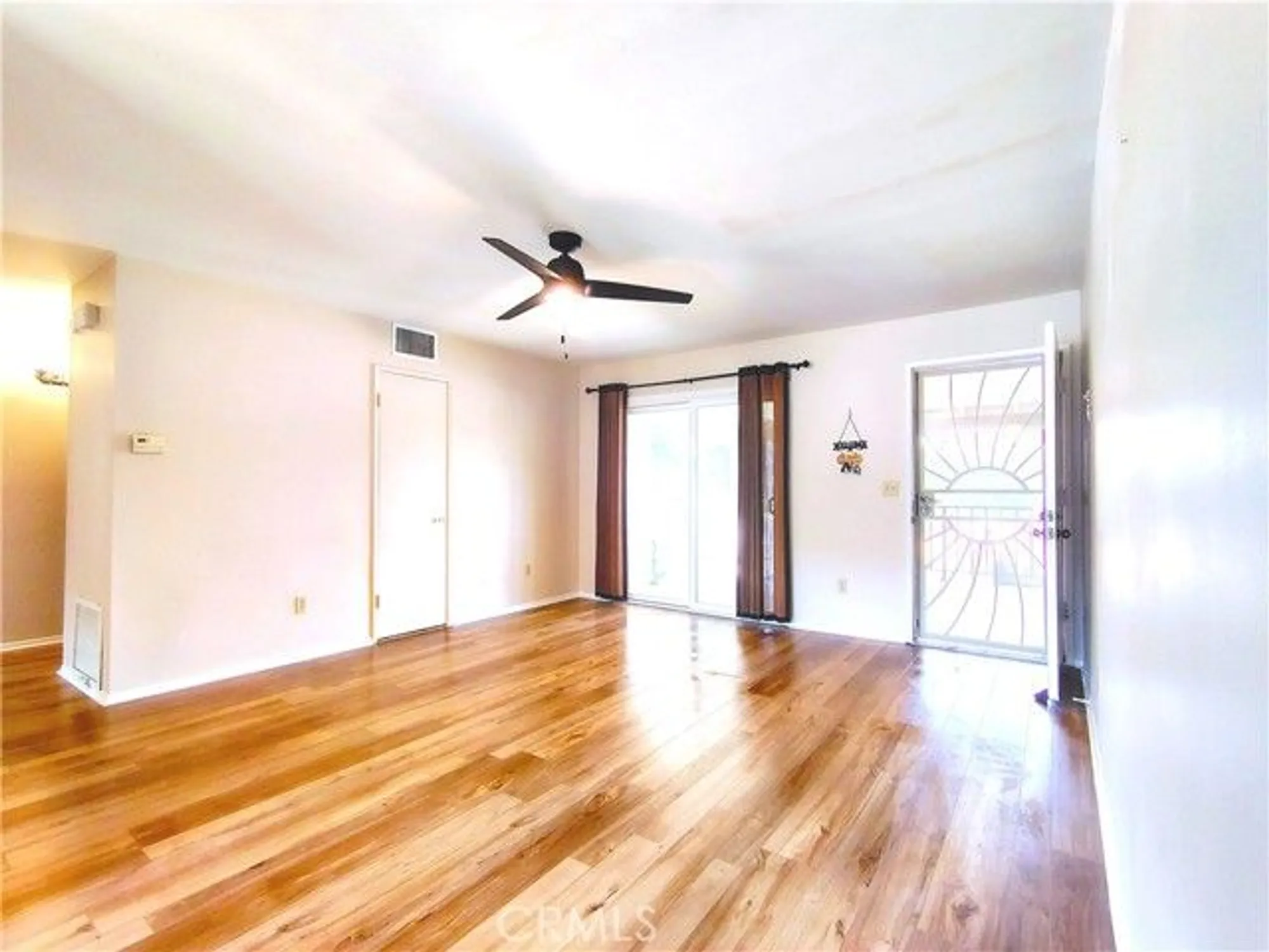 Property Slideshow image 7 of 35 | 26373 oak highland dr e, Newhall, CA, 91321