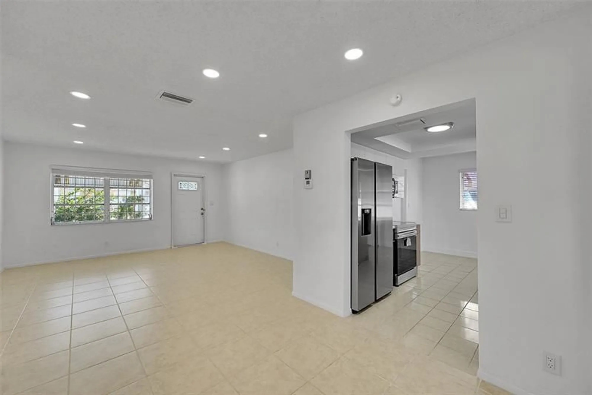 Property Slideshow image 7 of 25 | 2851 w golf blvd, Pompano Beach, FL, 33064
