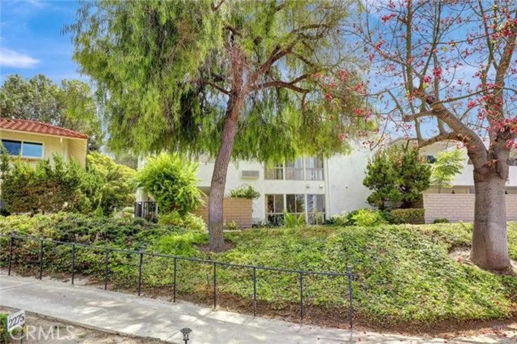 Property Slideshow image 25 of 30 | 2276 via d, Laguna Woods, CA, 92637