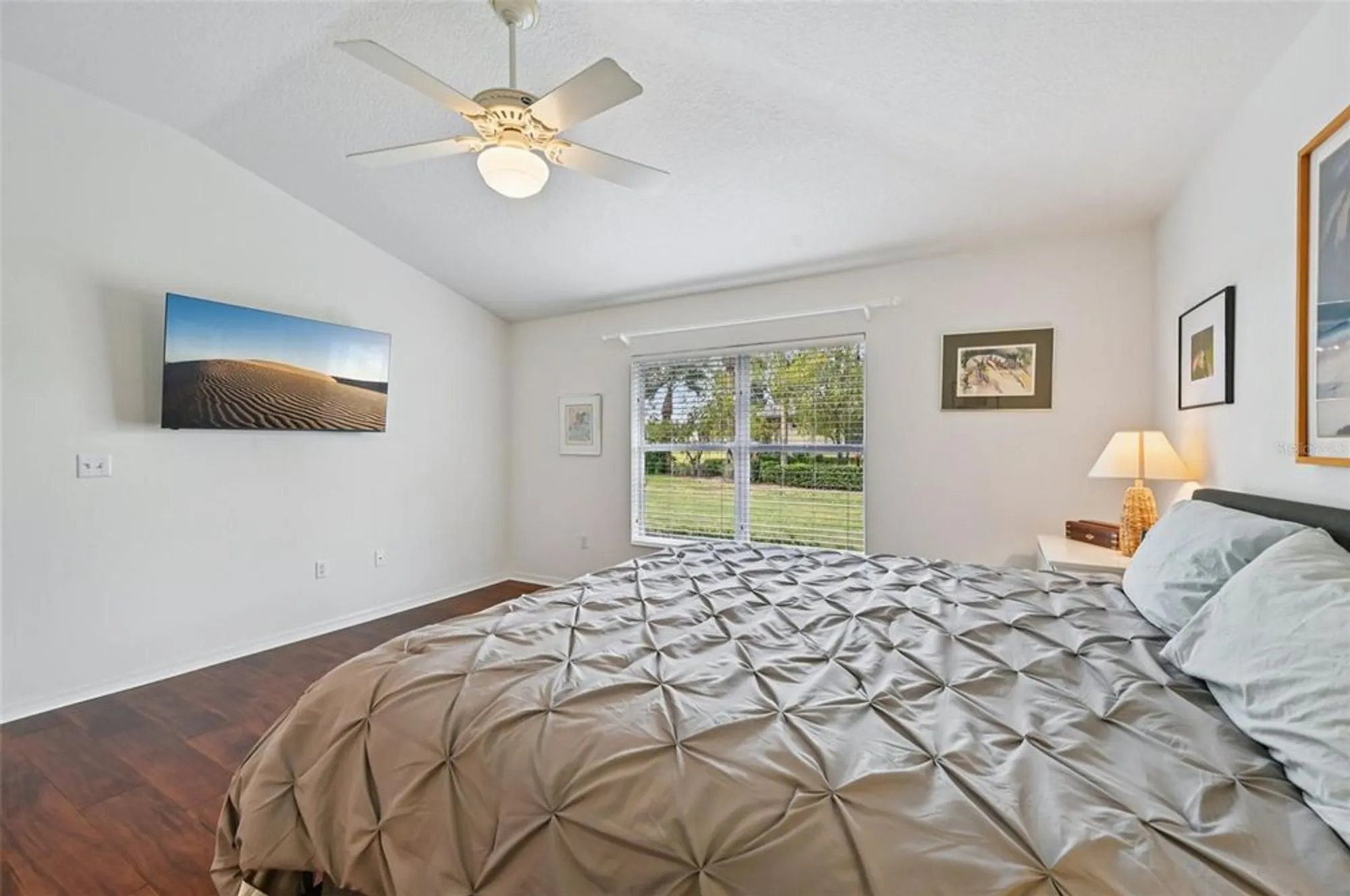 Property Slideshow image 17 of 61 | 2103 grantham greens dr, Sun City Center, FL, 33573