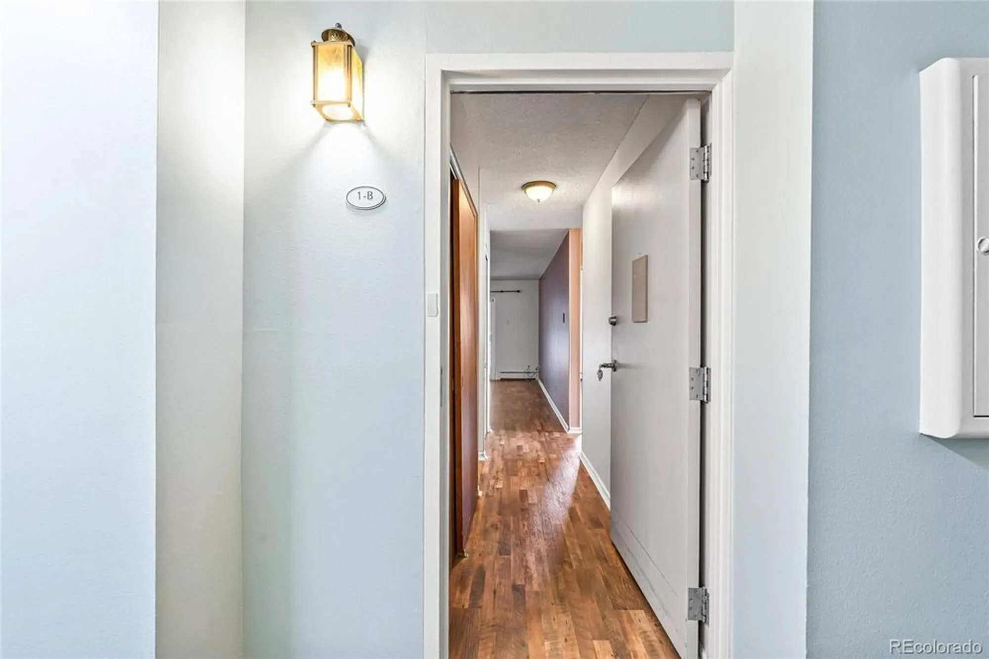 Property Slideshow image 4 of 34 | 610 s alton way 1b, Denver, CO, 80247