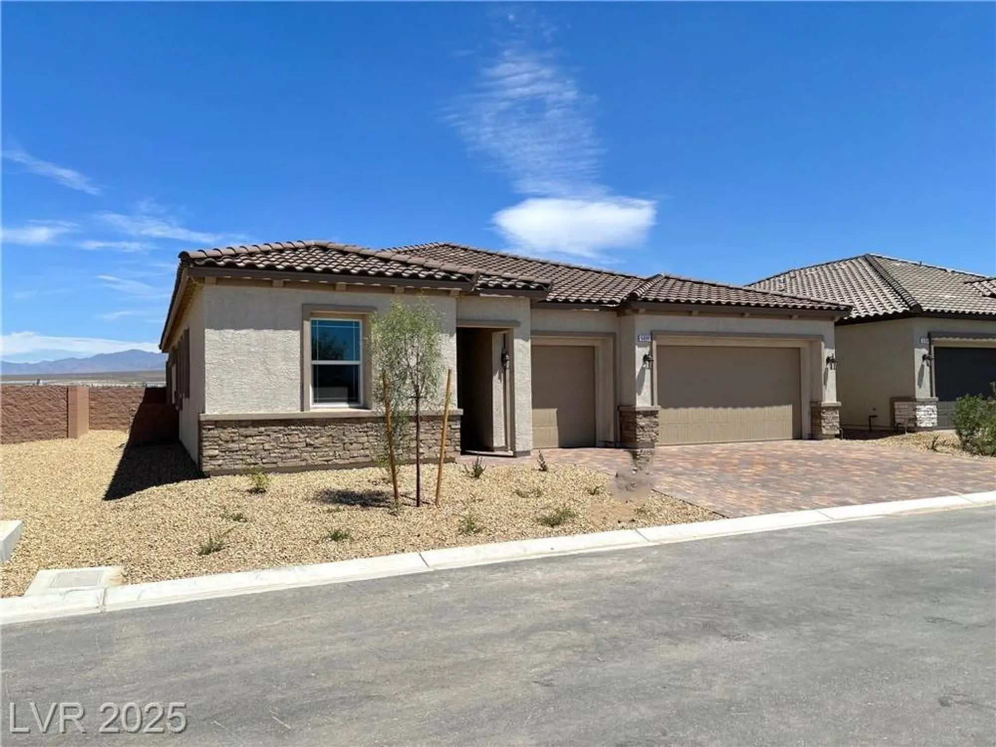 Property Slideshow image 2 of 27 | 5696 e badlands ln, Pahrump, NV, 89061