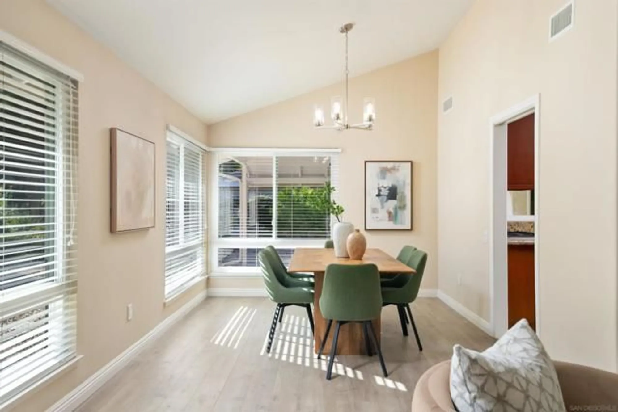 Property Slideshow image 13 of 46 | 12607 opimo dr, San Diego, CA, 92128