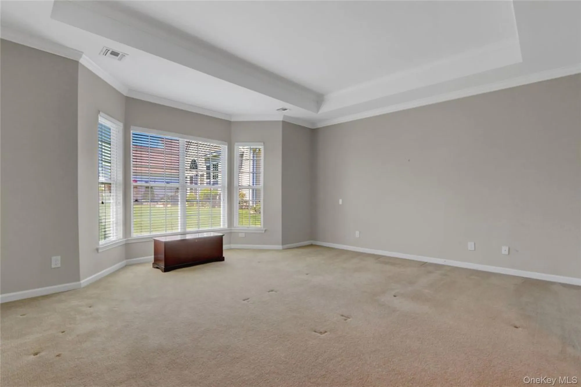 Property Slideshow image 24 of 40 | 4 oakhurst ct, Mount Sinai, NY, 11766