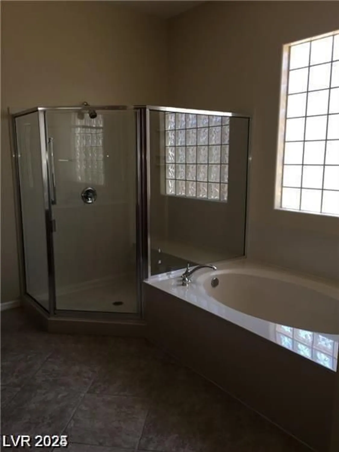 Property Slideshow image 22 of 35 | 2175 clearwater lake dr, Henderson, NV, 89044