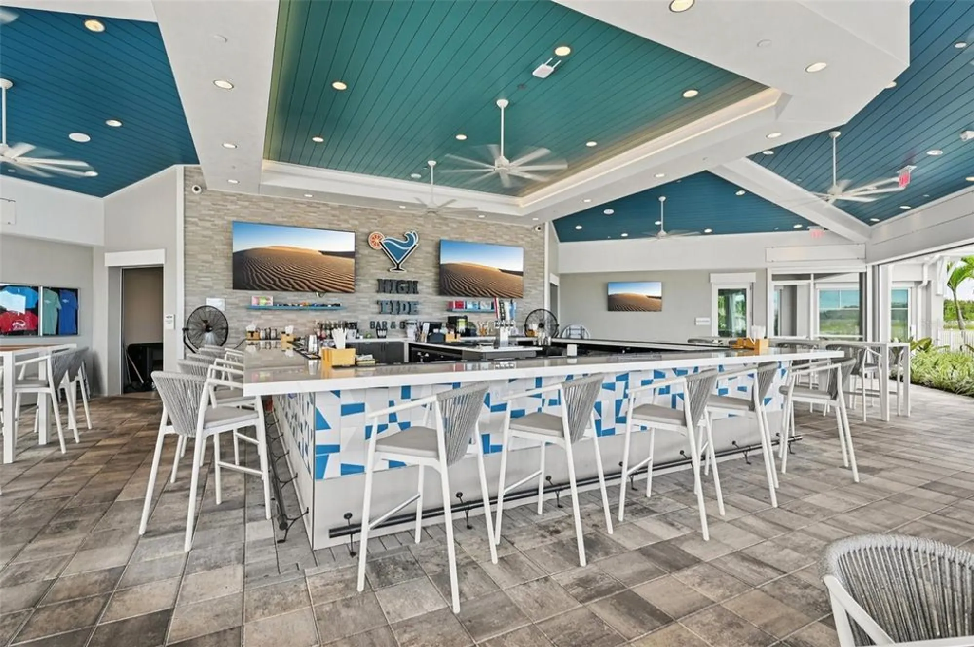 Property Slideshow image 33 of 40 | 25509 royal tern ln, Englewood, FL, 34223