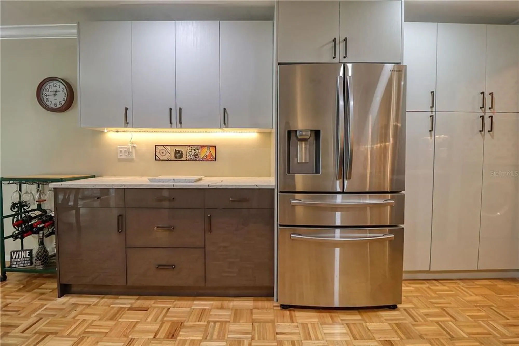 Property Slideshow image 21 of 77 | 7149 fairway bend cir, Sarasota, FL, 34243