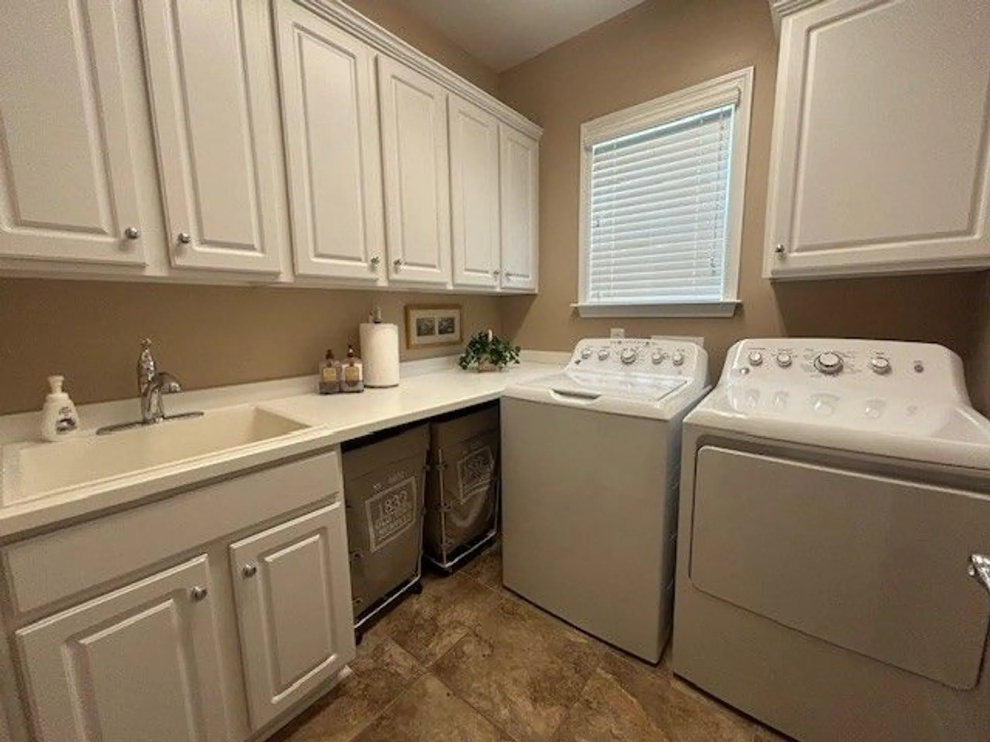 Property Slideshow image 43 of 56 | 255 antebellum ln, Mount Juliet, TN, 37122