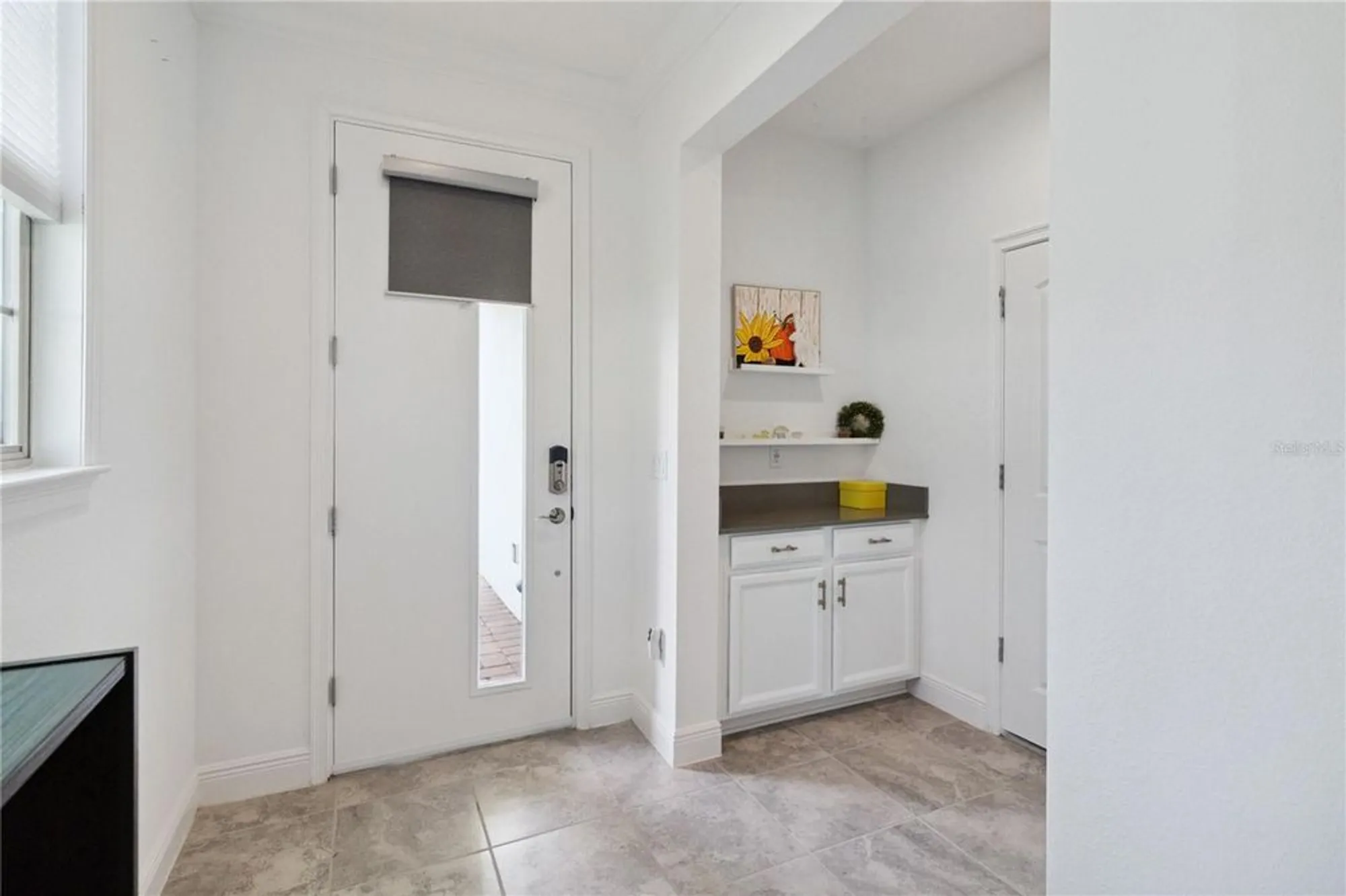 Property Slideshow image 5 of 32 | 3184 songbird cir, Harmony, FL, 34773